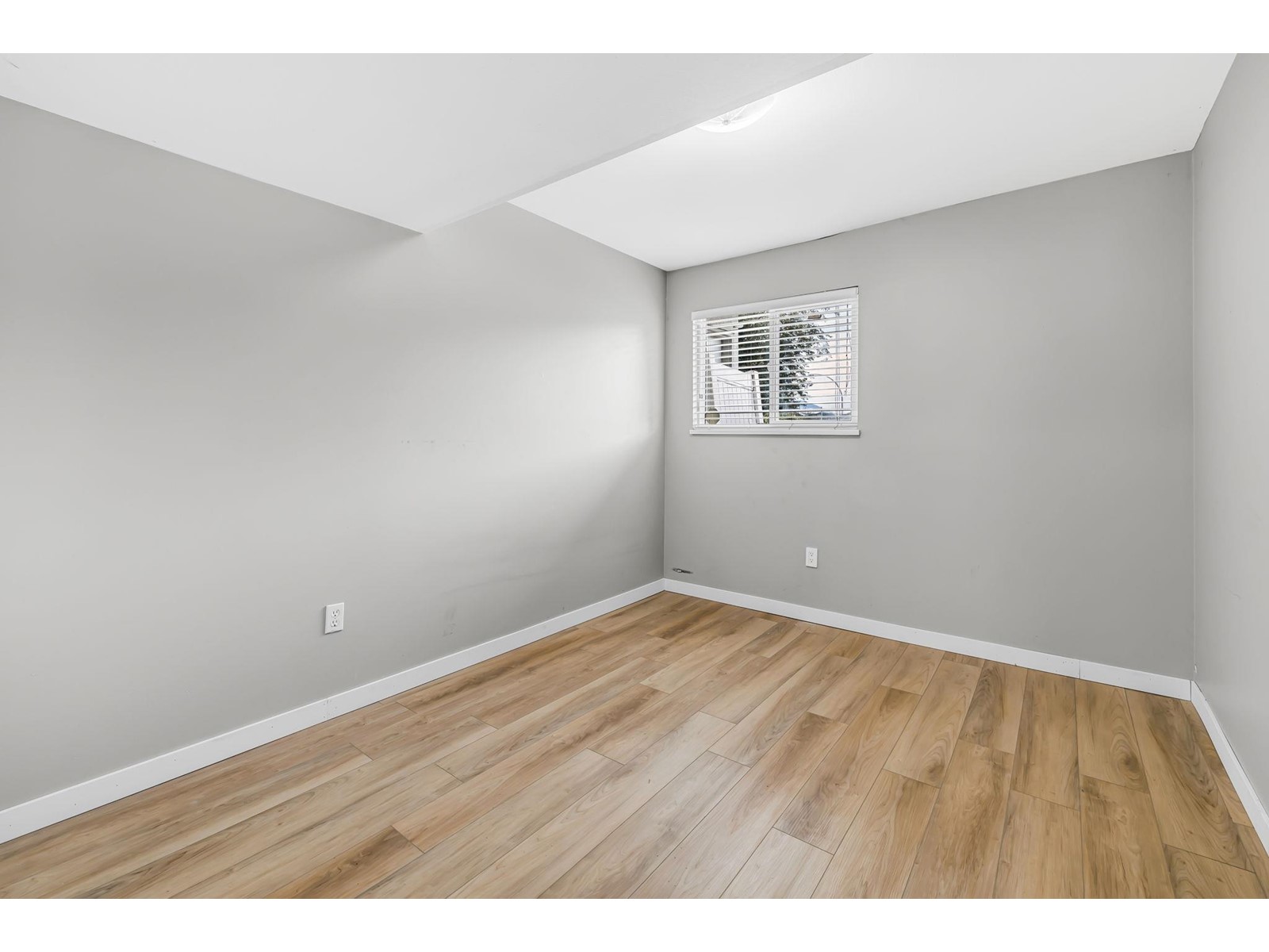 8351 MILLER CRESCENT, Mission real estate listing R2918129