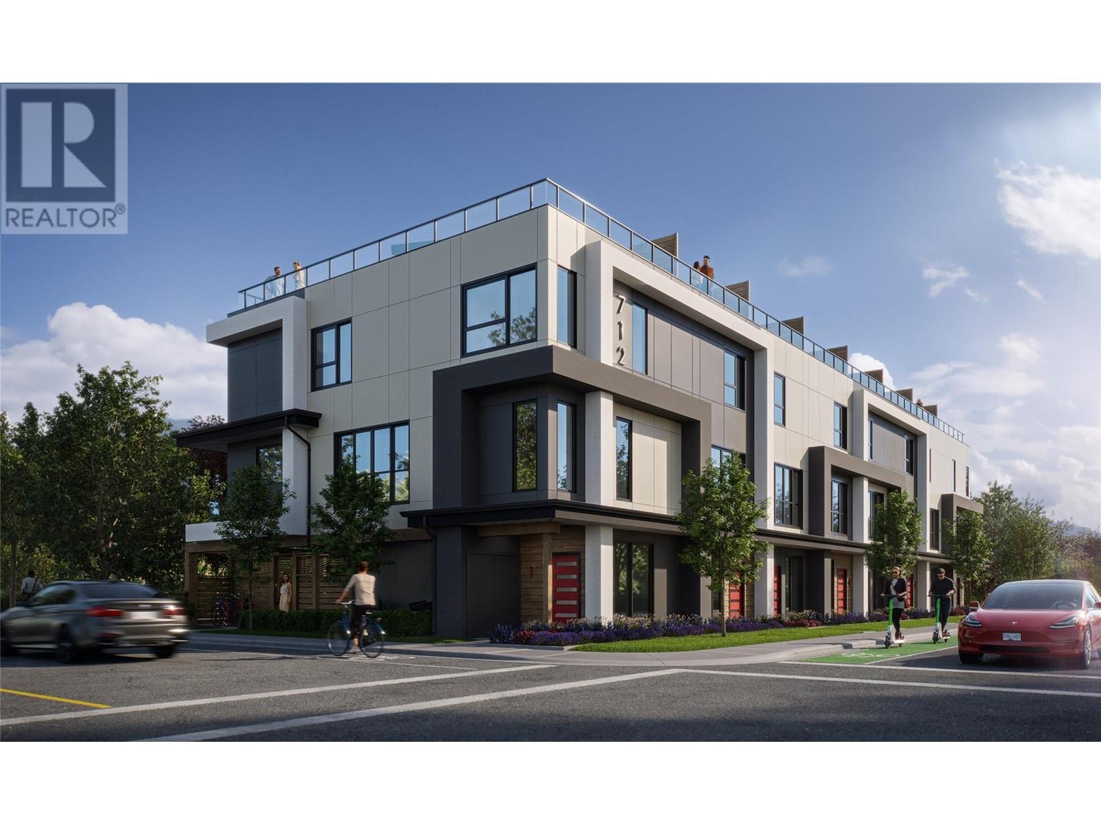 712 Raymer Avenue, Kelowna