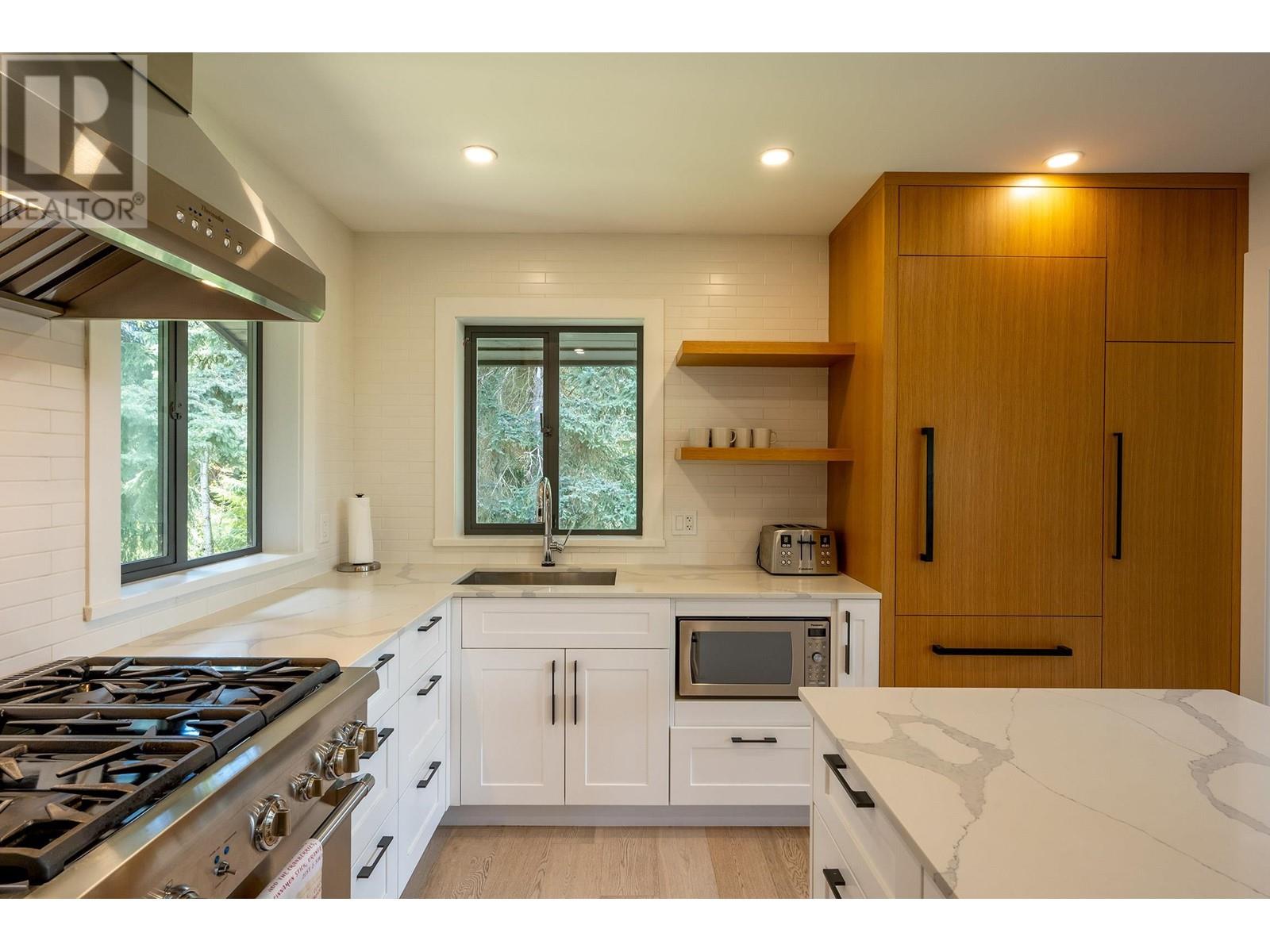 7206 FITZSIMMONS ROAD NORTH, Whistler real estate listing R2888041
