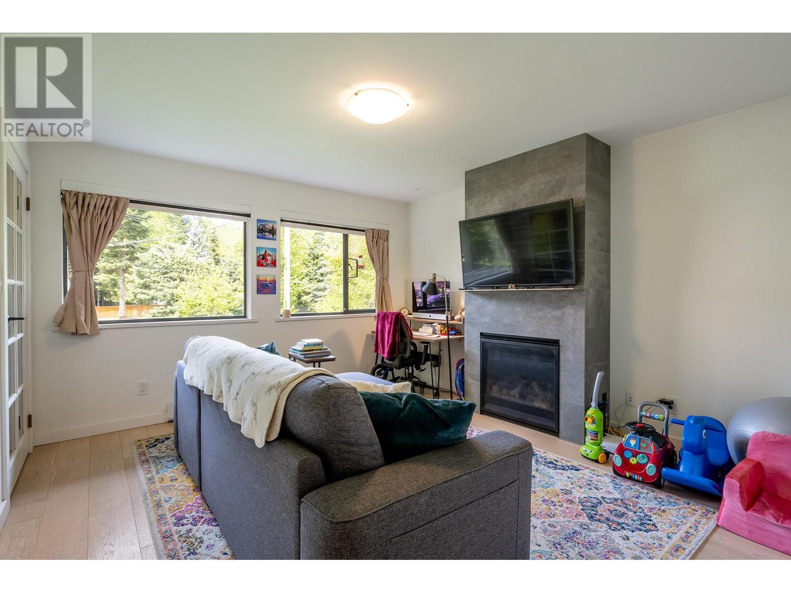 7206 FITZSIMMONS ROAD NORTH, Whistler real estate listing R2888041