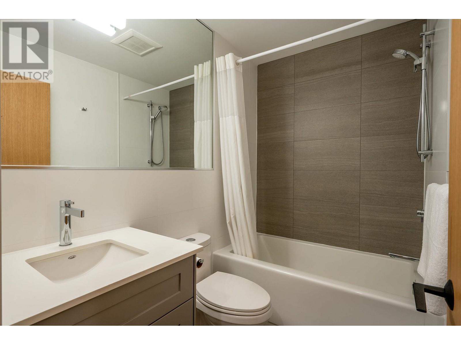 7206 FITZSIMMONS ROAD NORTH, Whistler real estate listing R2888041