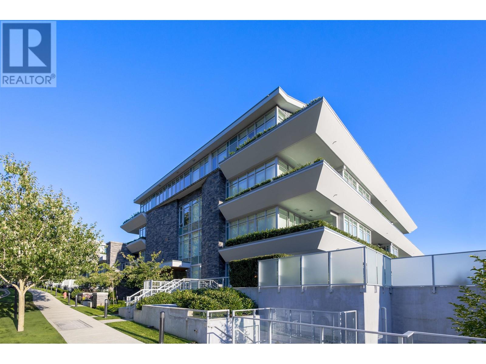 403 788 ARTHUR ERICKSON PLACE, West Vancouver