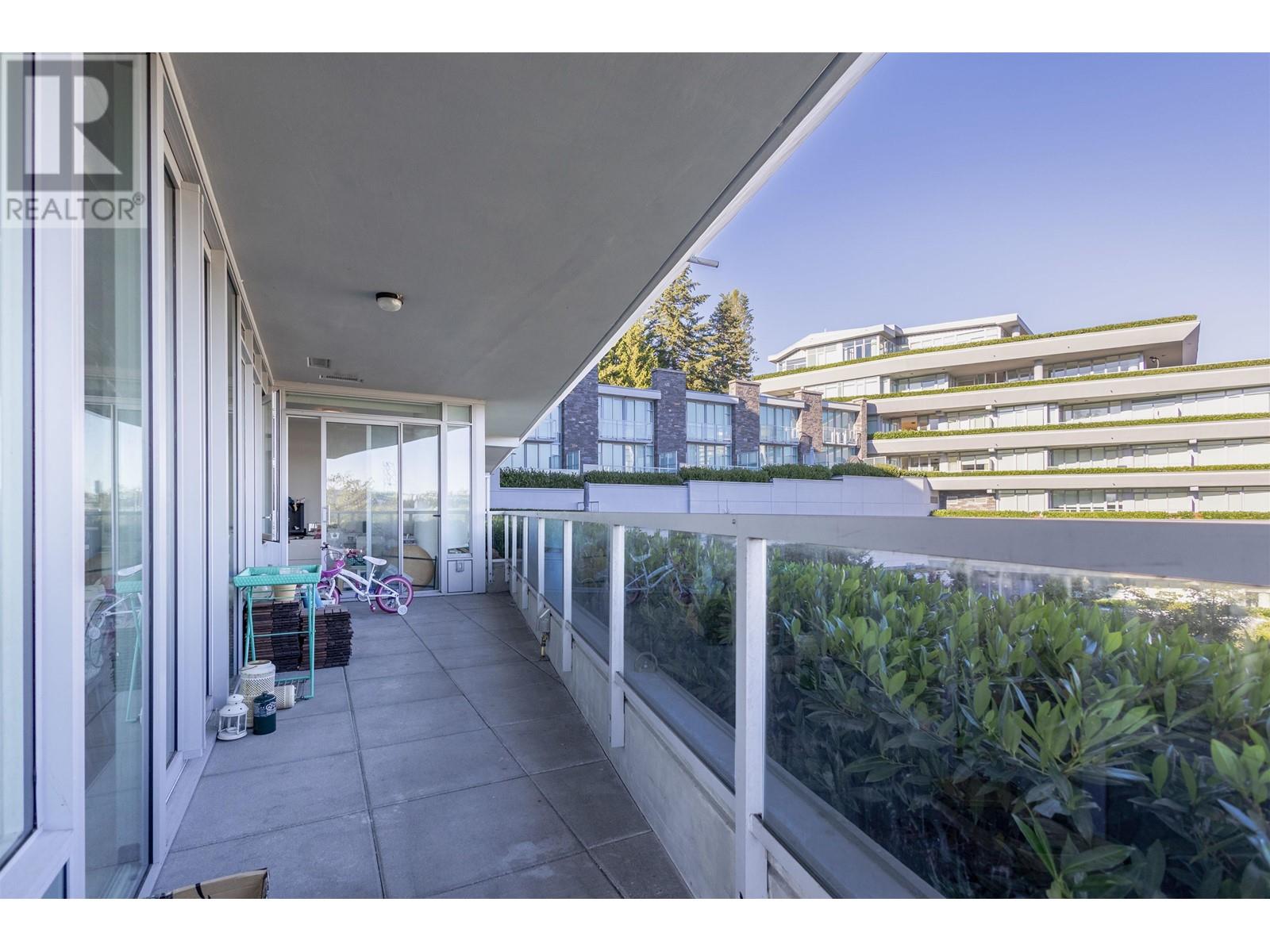 403 788 ARTHUR ERICKSON PLACE, West Vancouver