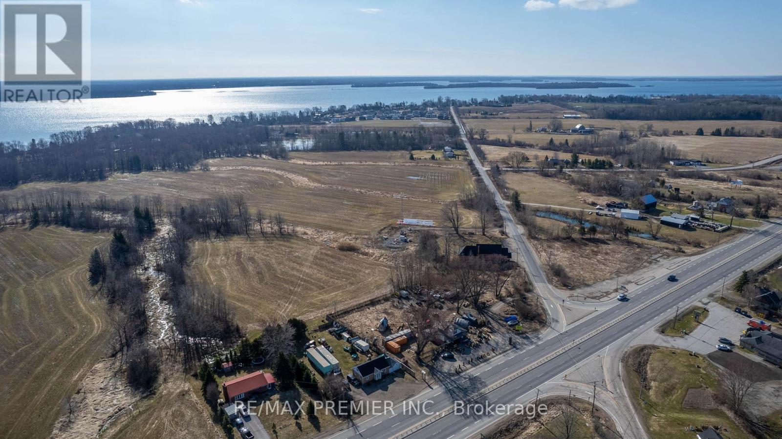 Photo 6 of 8665 Hwy 11, Severn ON
