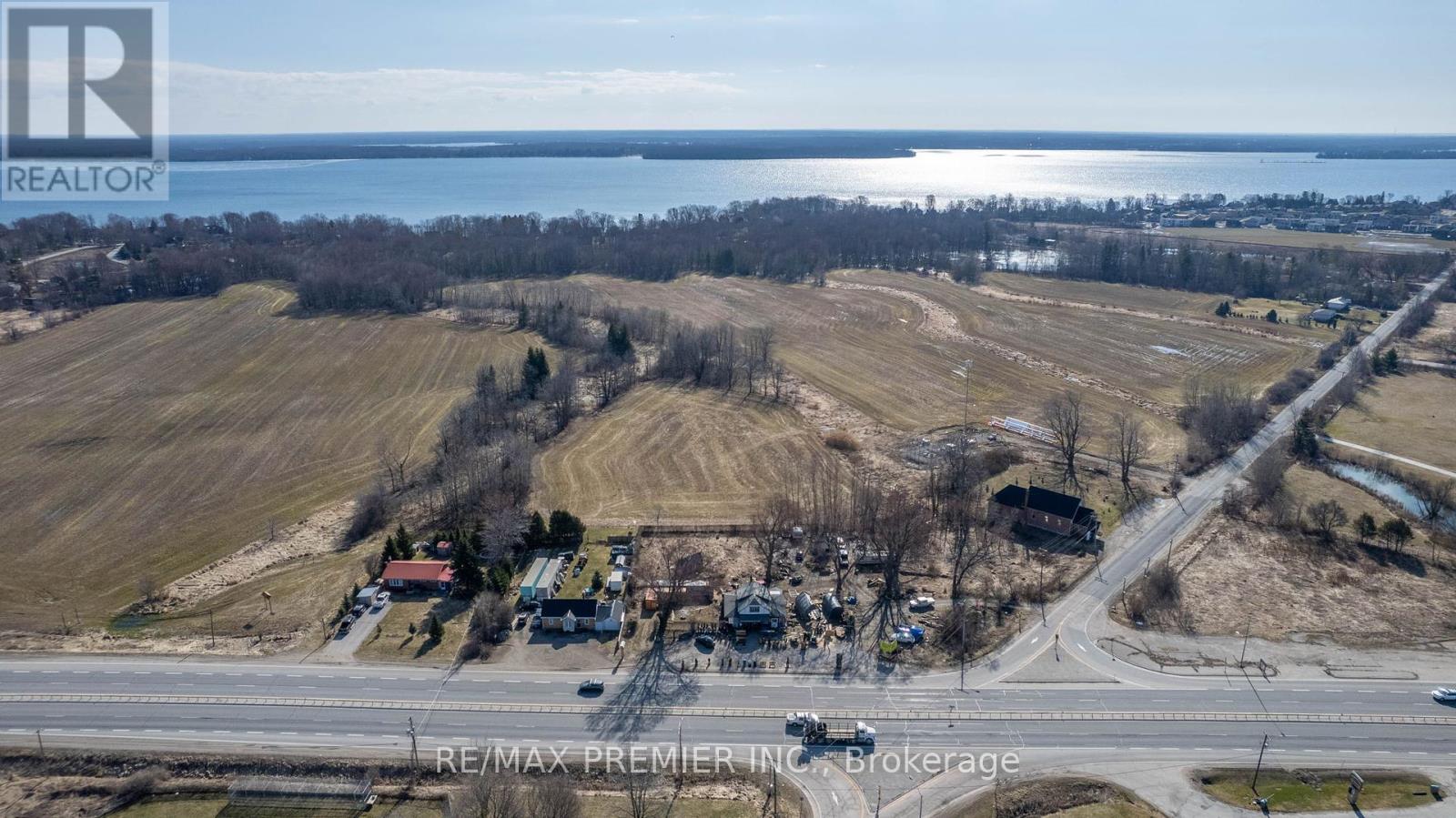 Photo 8 of 8665 Hwy 11, Severn ON
