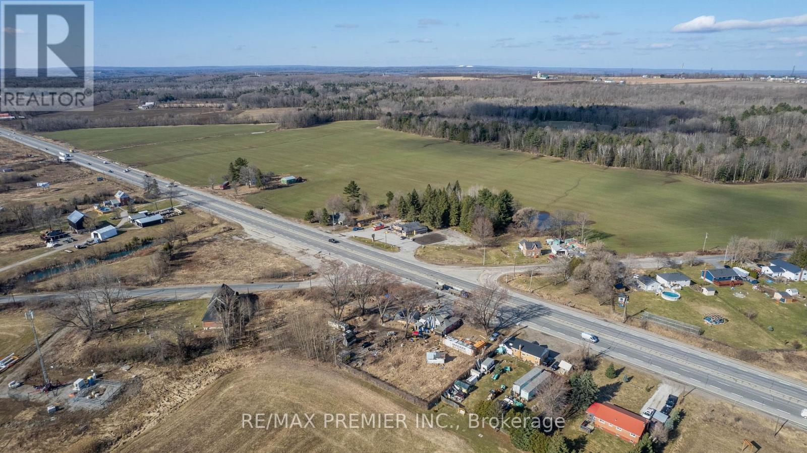 Photo 9 of 8665 Hwy 11, Severn ON