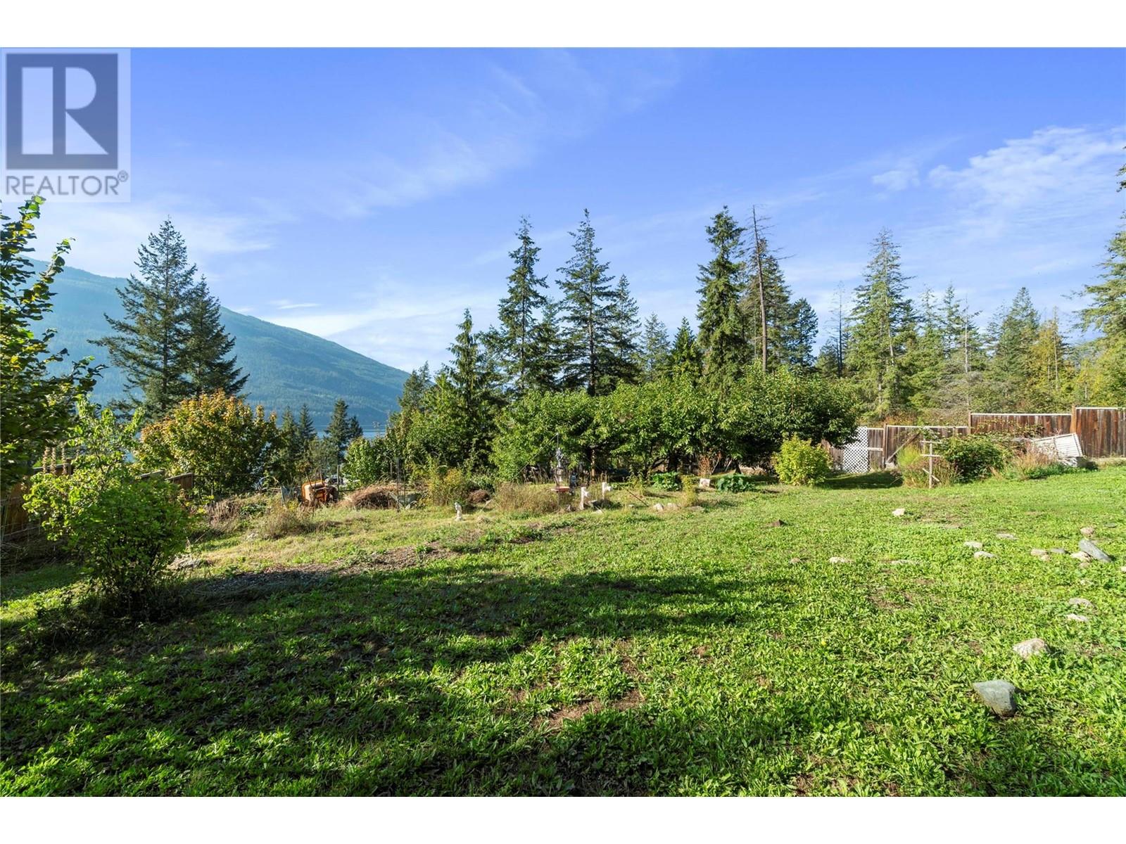 1 5404 Sunnybrae Canoe Pt Road, Tappen