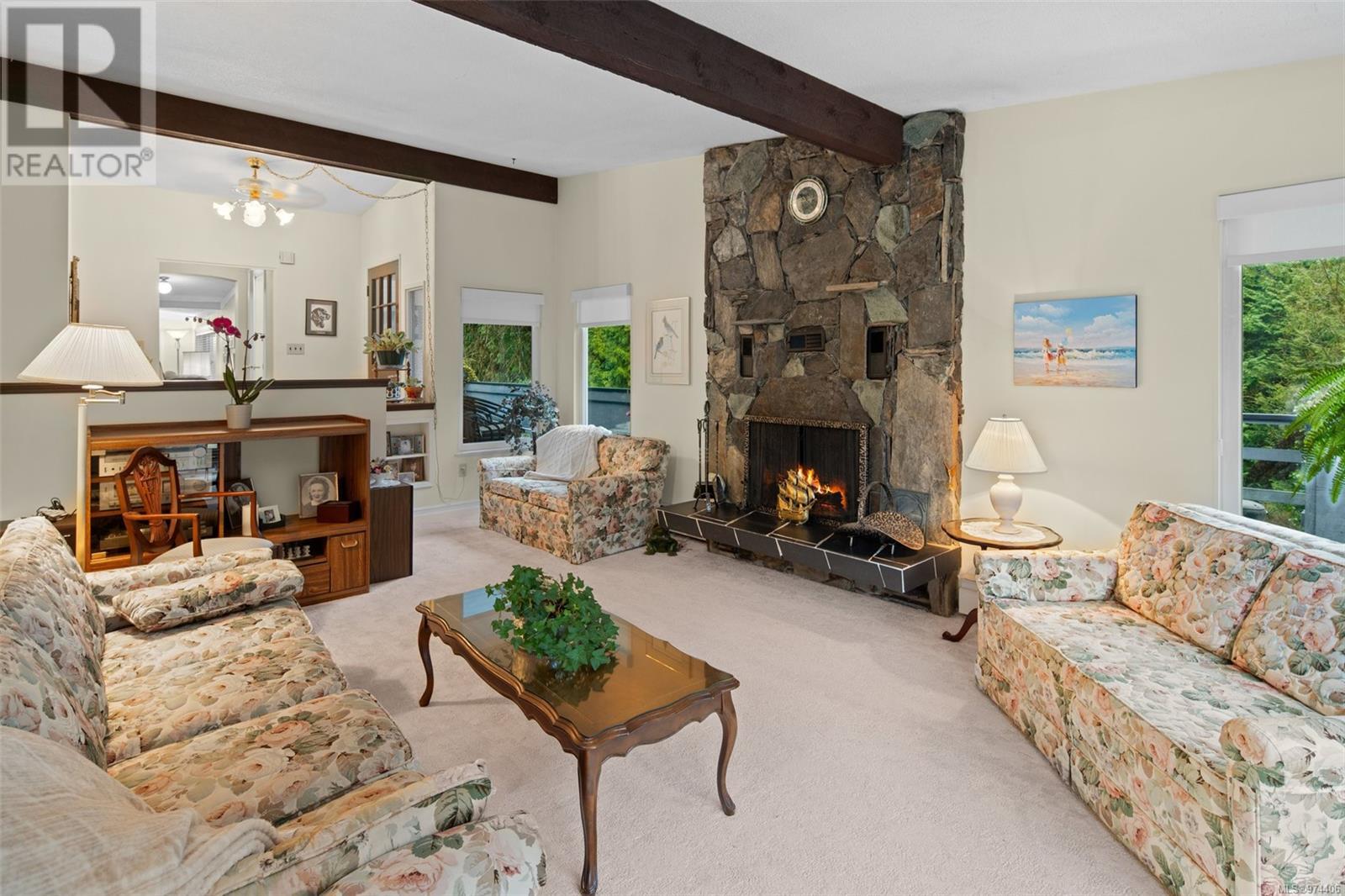 791 Gwendolynn Dr, Langford real estate listing 974406