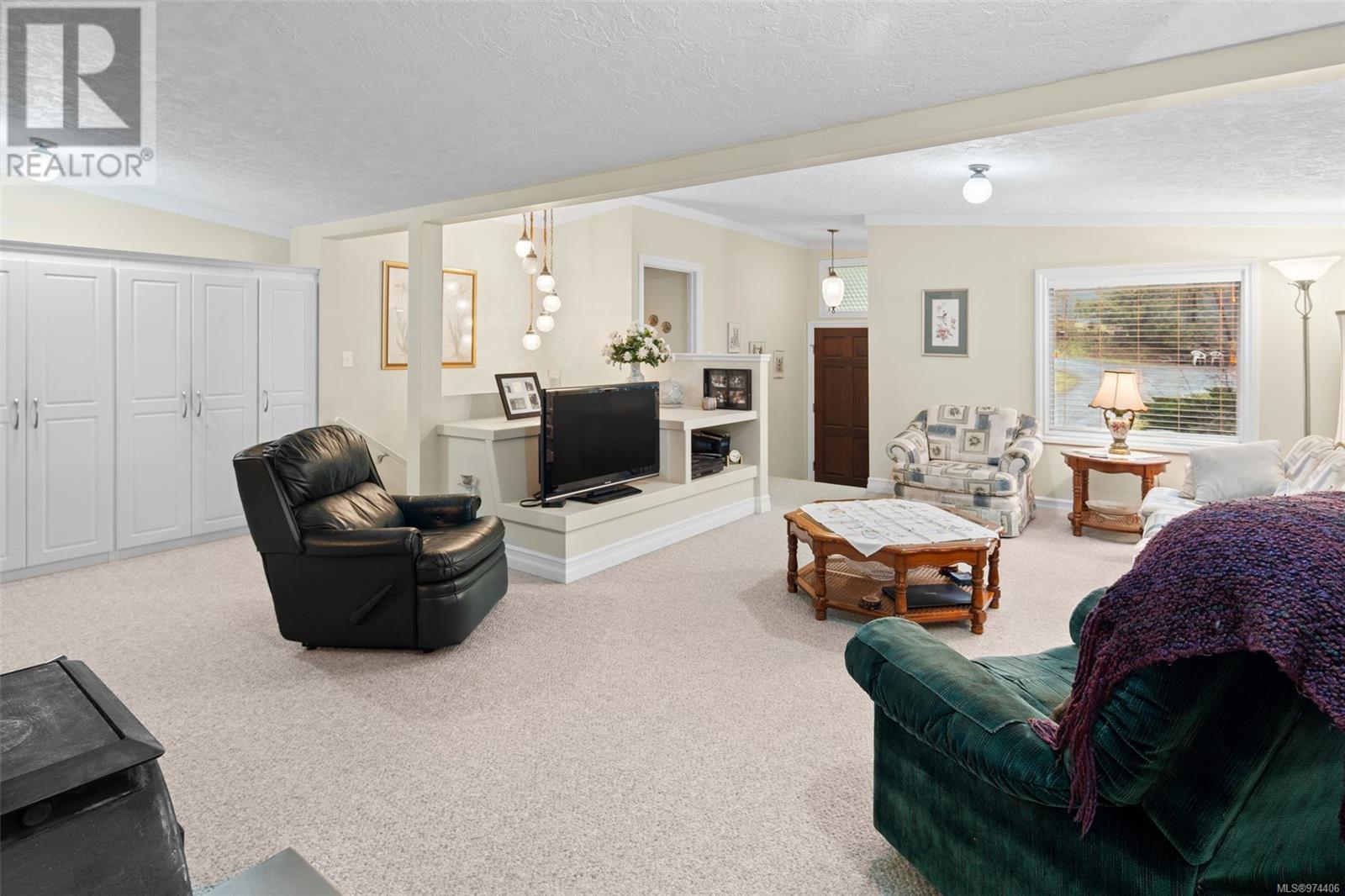 791 Gwendolynn Dr, Langford real estate listing 974406