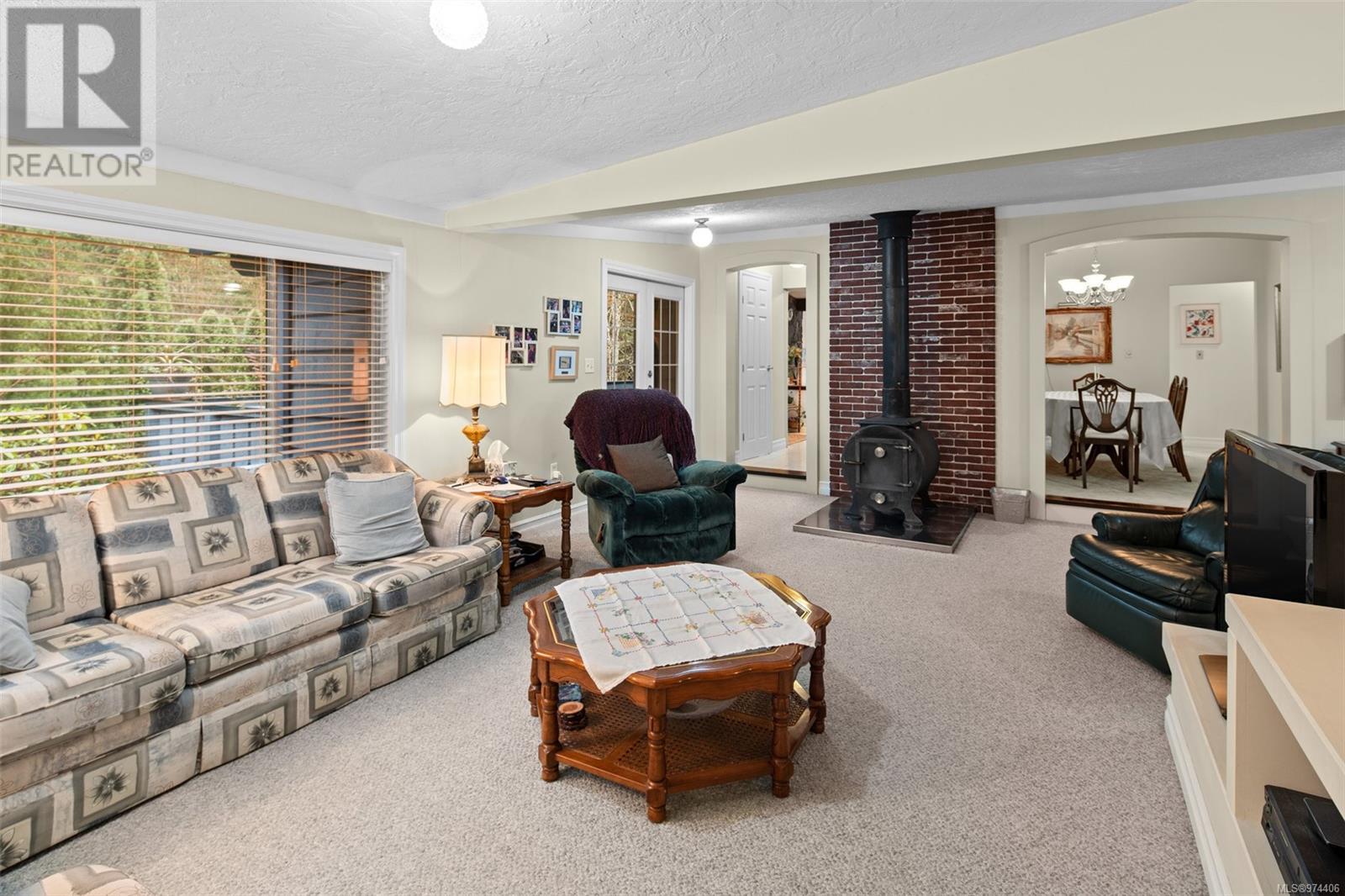 791 Gwendolynn Dr, Langford real estate listing 974406