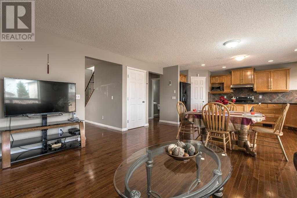 Single Family House for Sale in  Millrise Square SW Millrise Calgary 