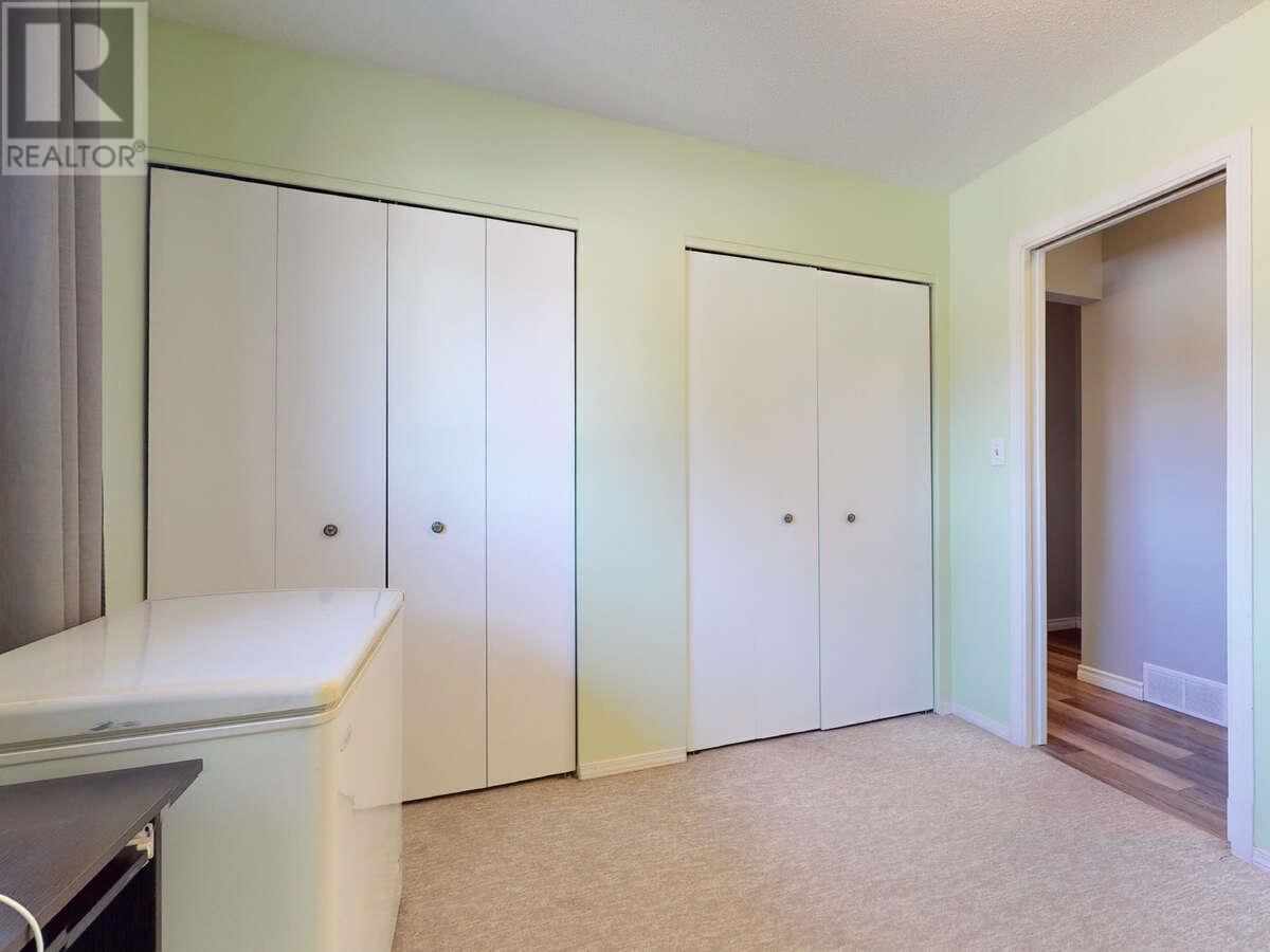 13608 Rumball Avenue, Summerland