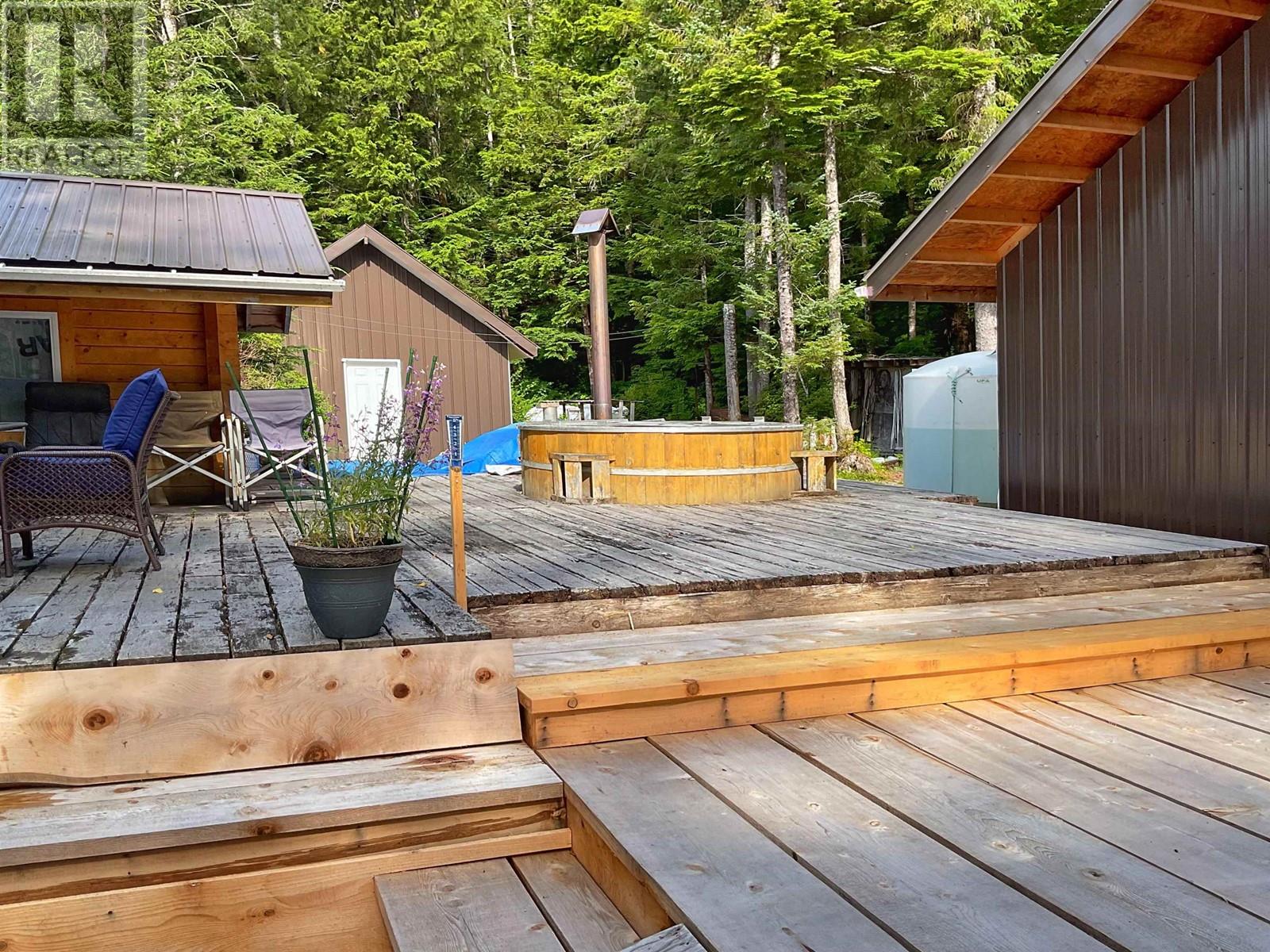 LOT C OSLAND, BC ISLAND - 22