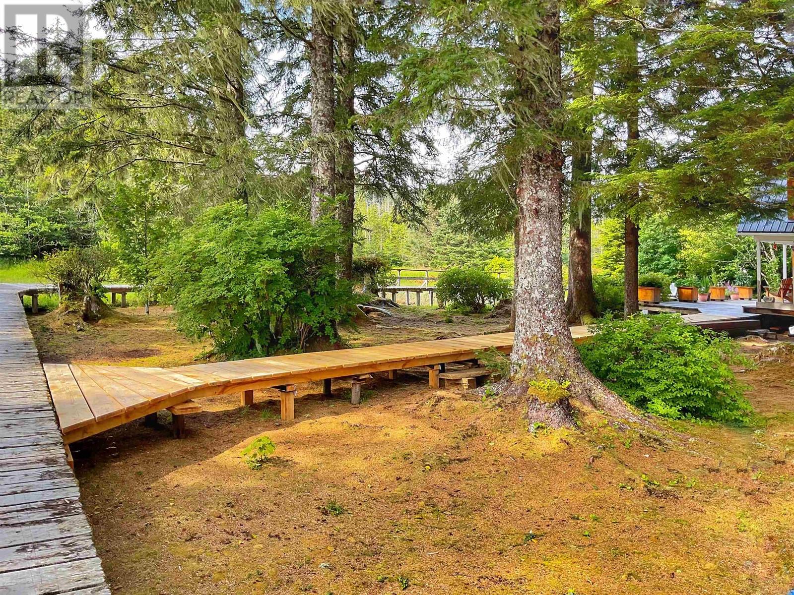 LOT C OSLAND, BC ISLAND - 32