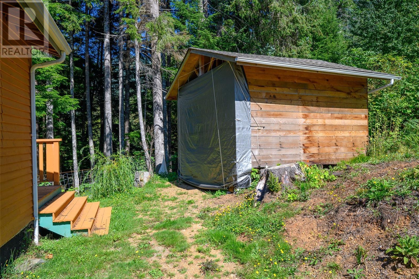 Photo 18 of 600 Ryans Rd, Sayward BC
