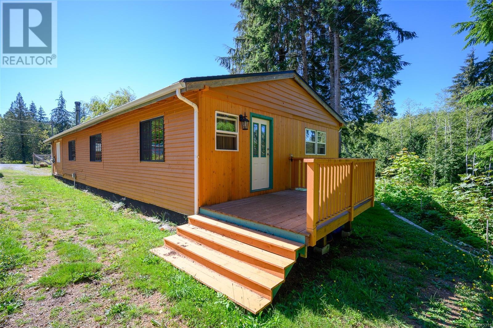 Photo 3 of 600 Ryans Rd, Sayward BC