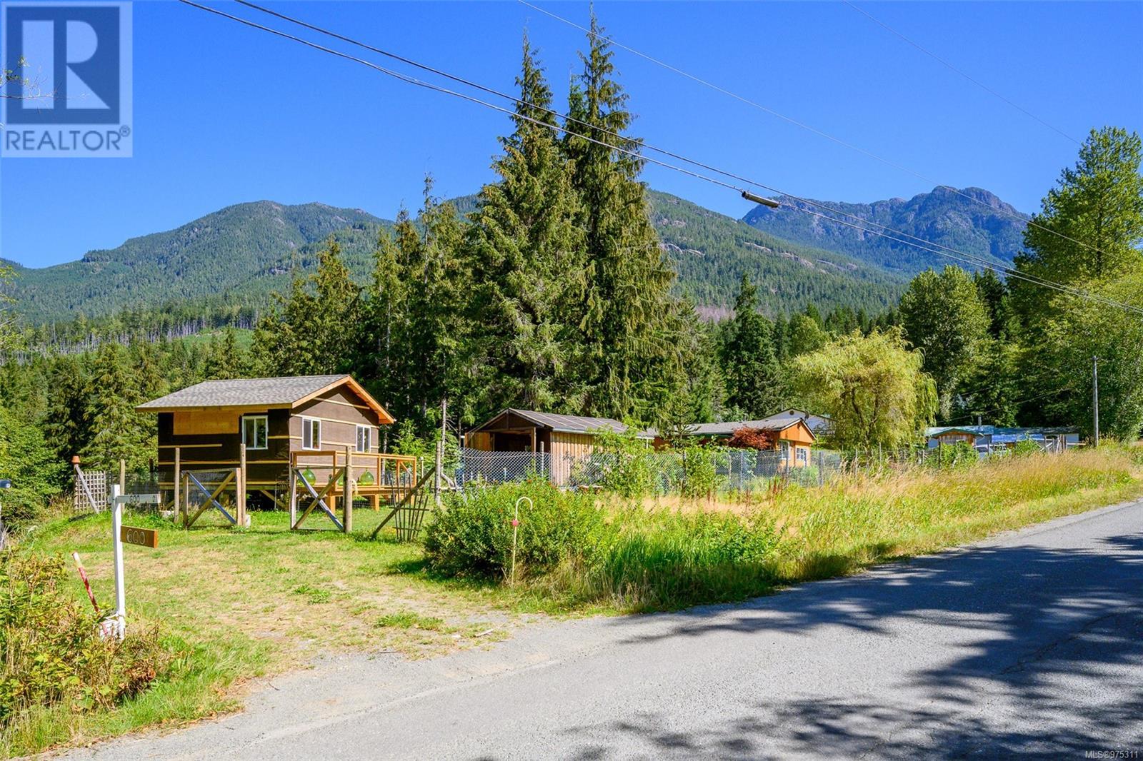 Photo 5 of 600 Ryans Rd, Sayward BC