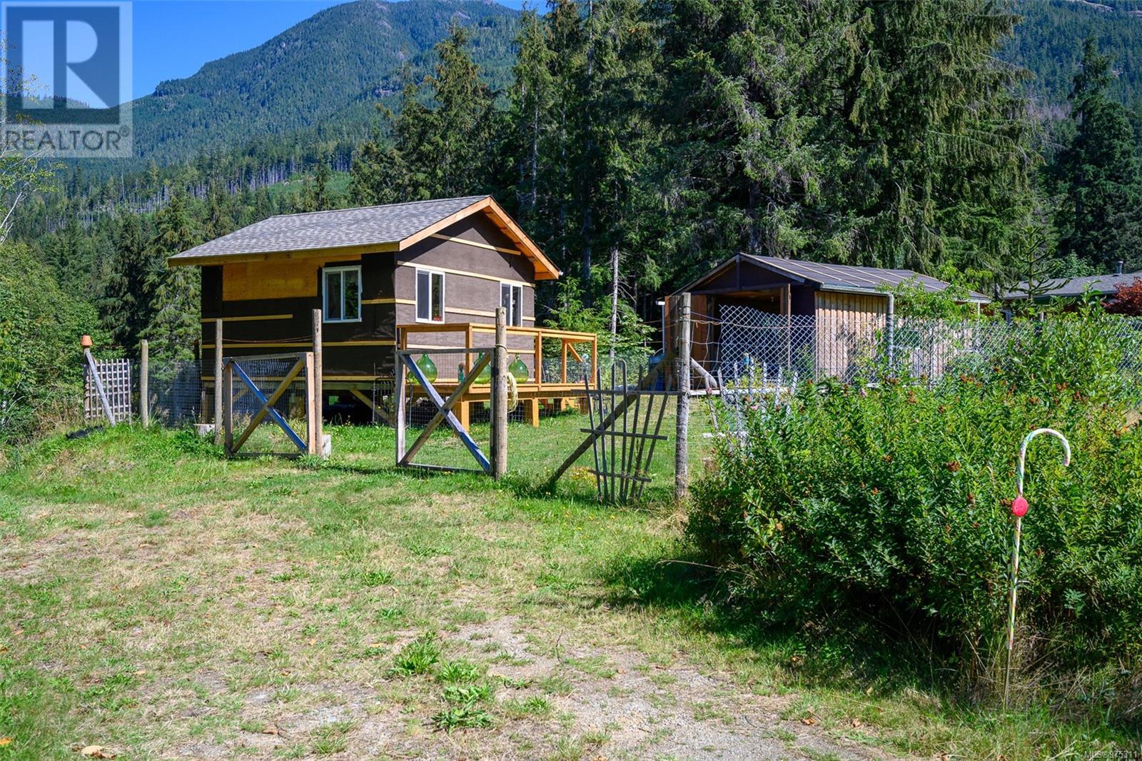 Photo 6 of 600 Ryans Rd, Sayward BC