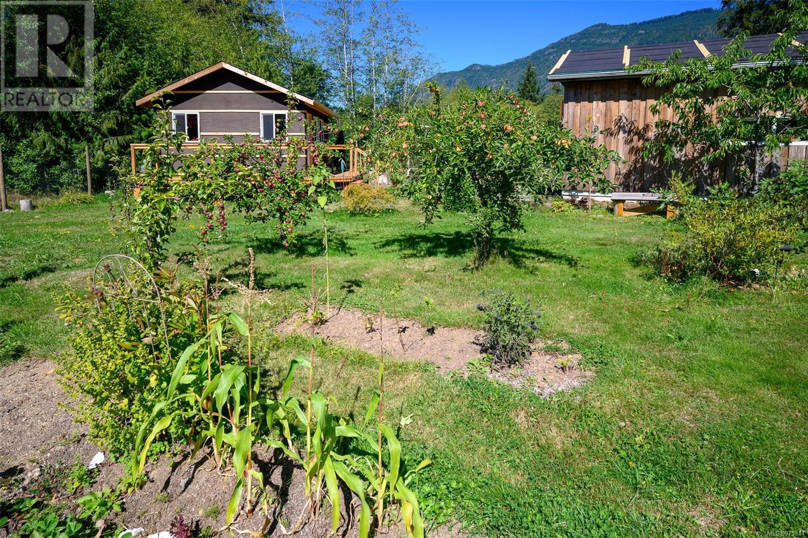 Photo 8 of 600 Ryans Rd, Sayward BC