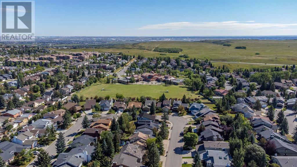 Single Family House for Sale in  Edcath Road NW Edgemont Calgary 