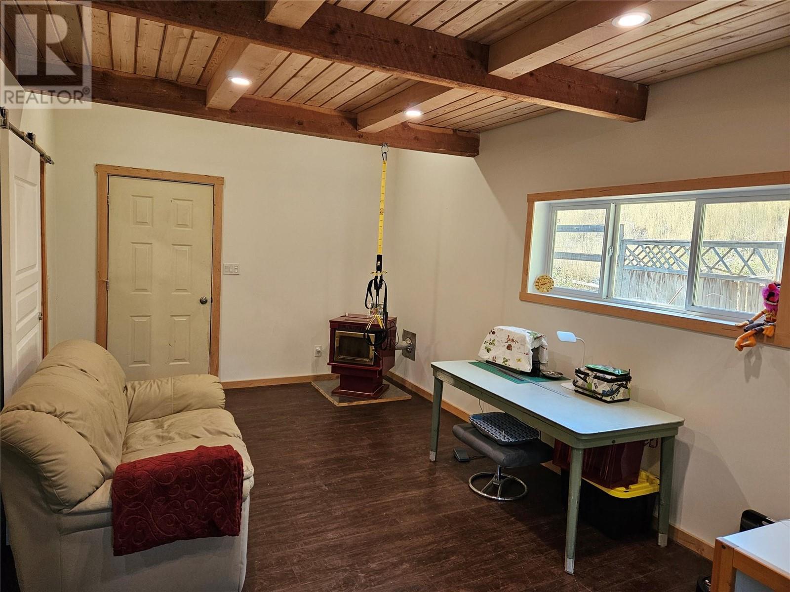 2920 Highway 3, Hedley