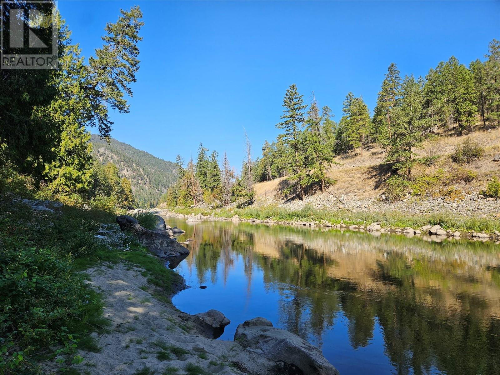 2920 Highway 3, Hedley