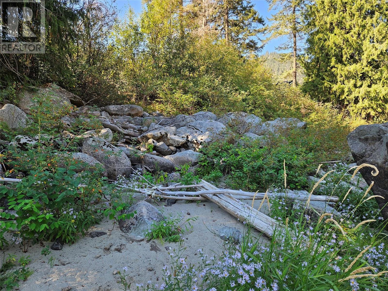2920 Highway 3, Hedley