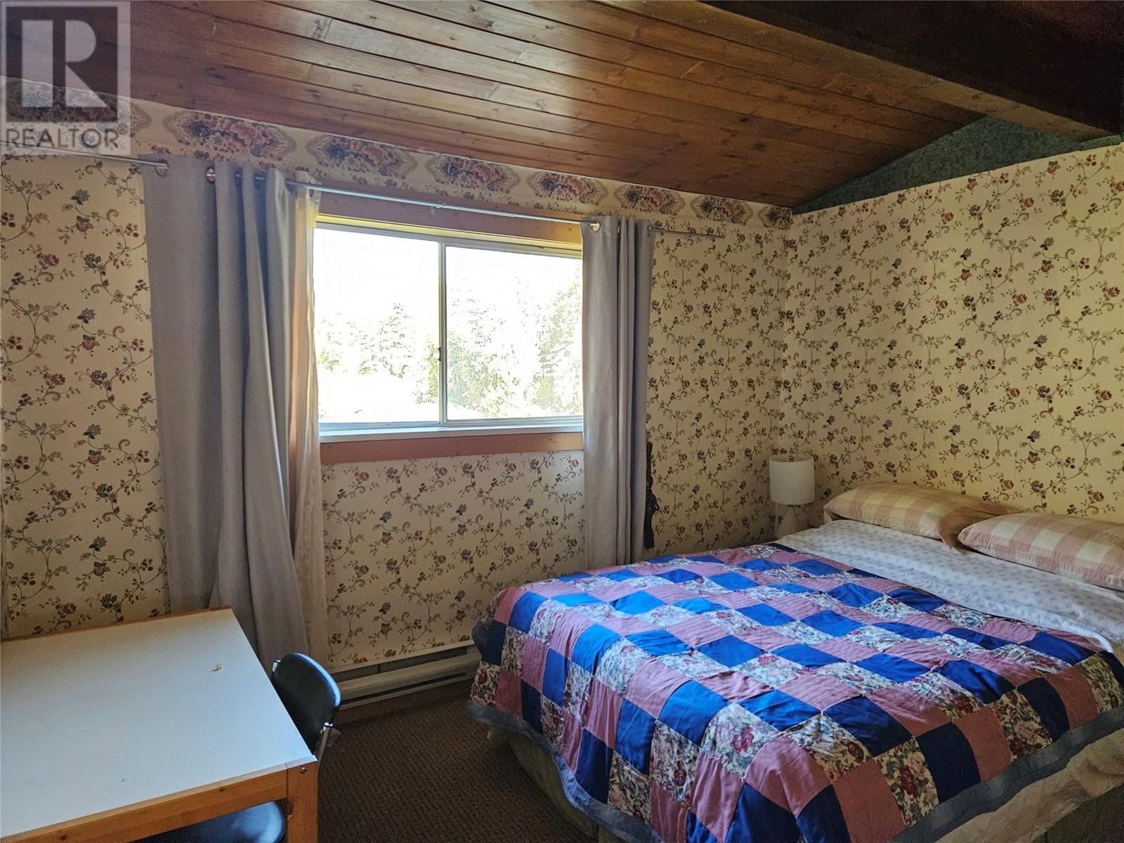 2920 Highway 3, Hedley