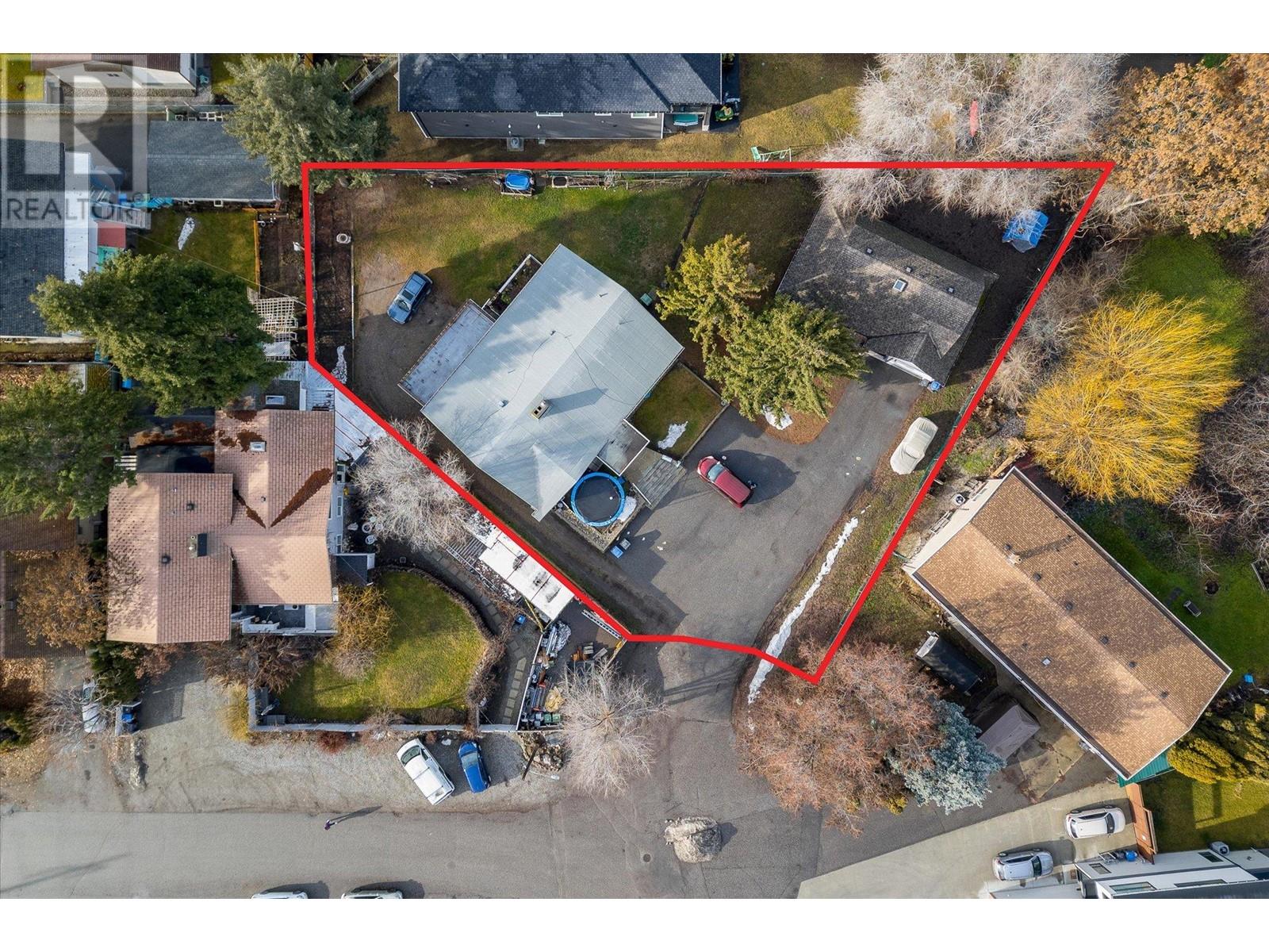 Inkar Road, Kelowna
