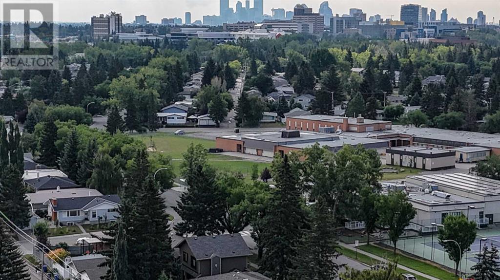 Single Family House Bungalow for Sale in  viscount Drive NW Varsity Calgary 