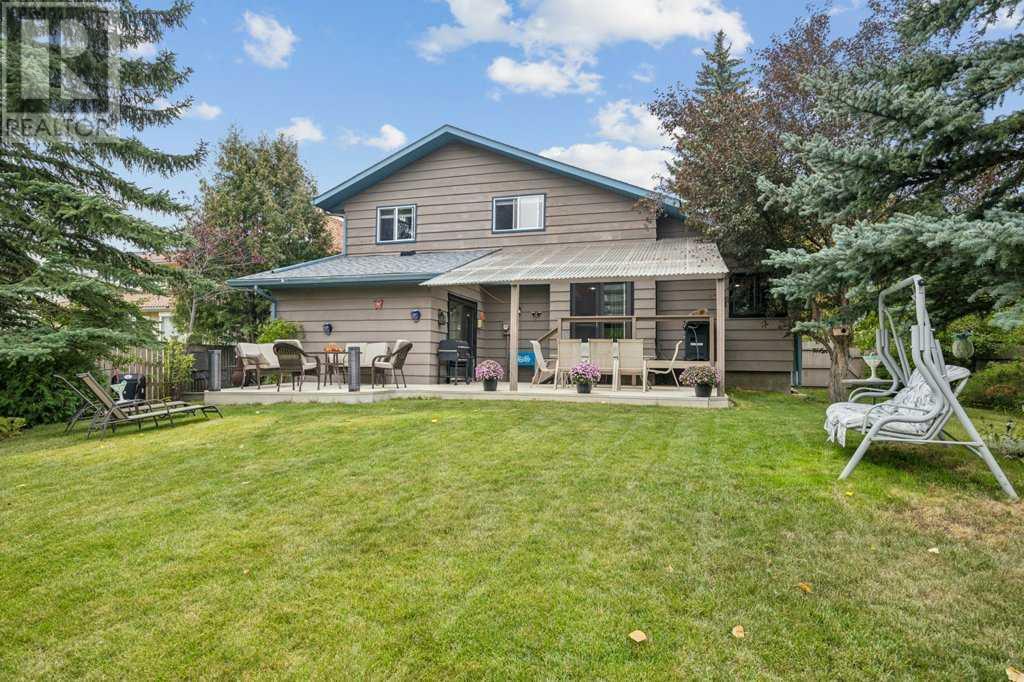 Single Family House for Sale in  Woodfield Road SW Woodbine Calgary 