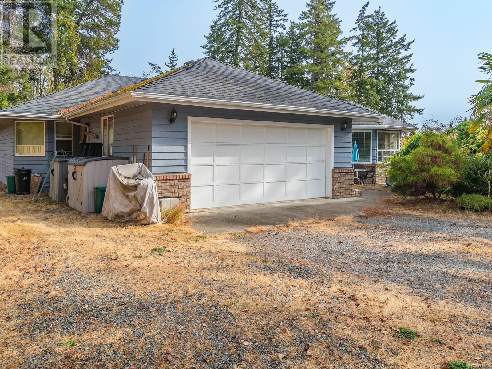 563 Island Hwy W, Parksville real estate listing 975863