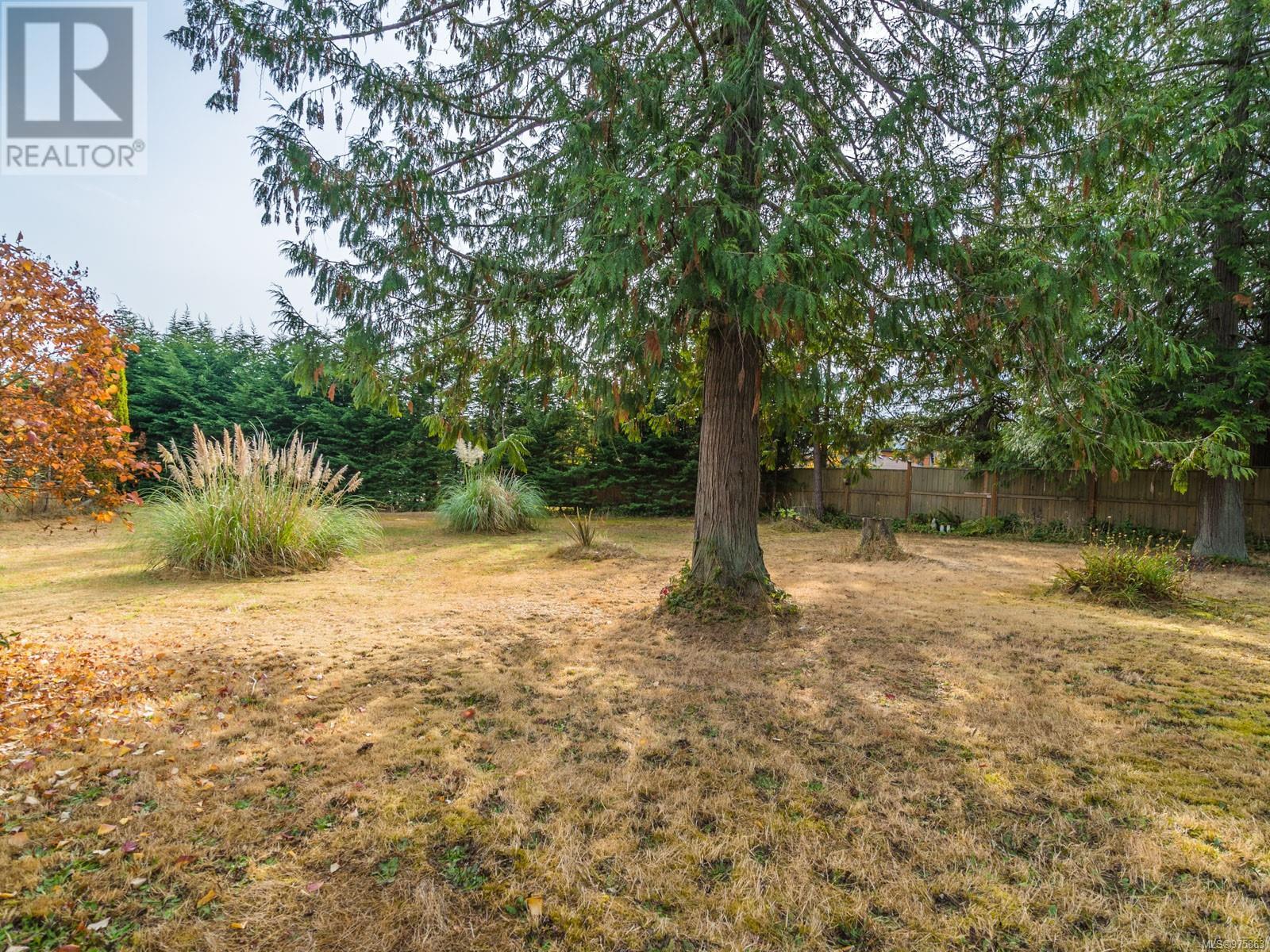 563 Island Hwy W, Parksville real estate listing 975863