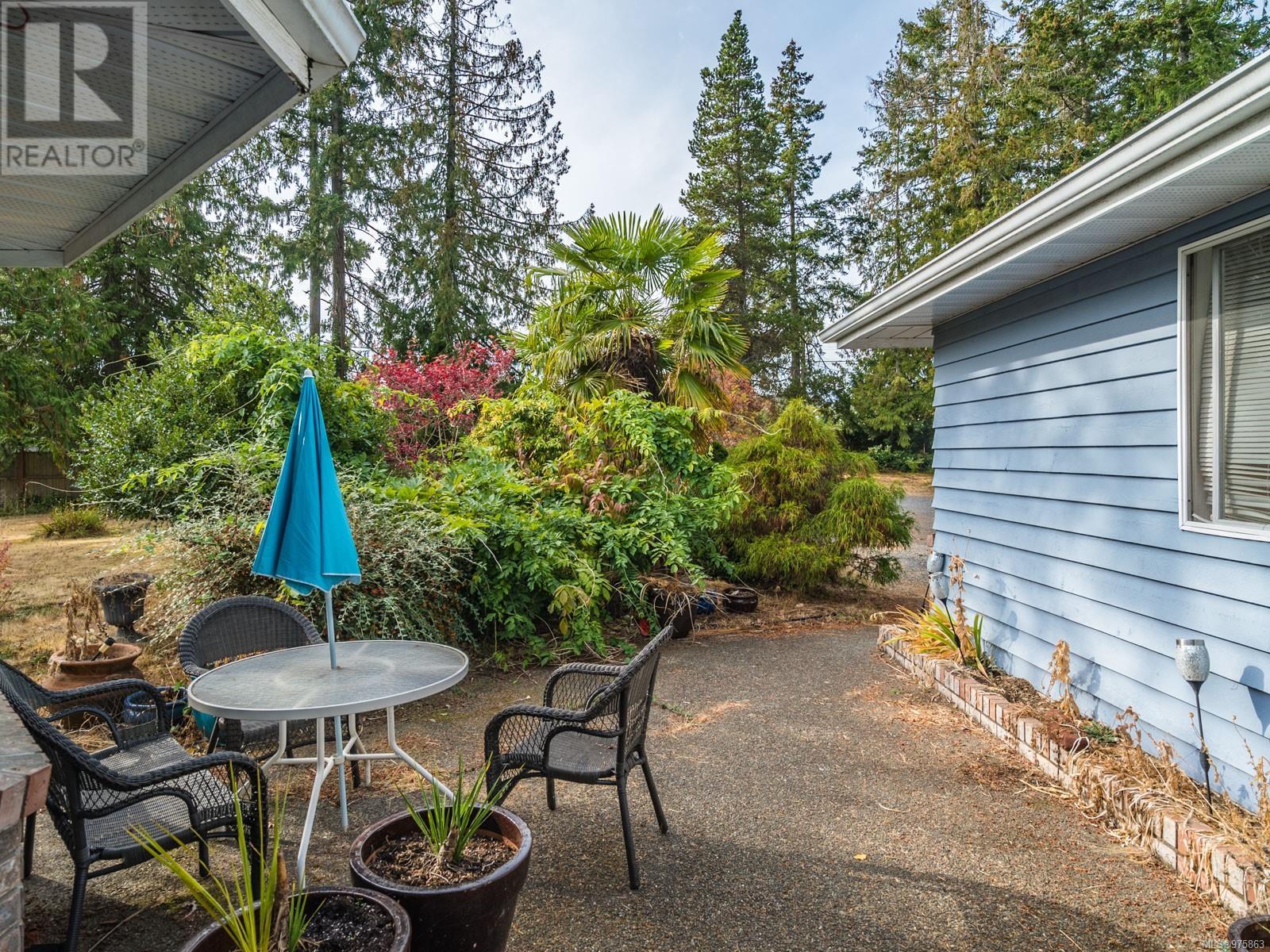 563 Island Hwy W, Parksville real estate listing 975863