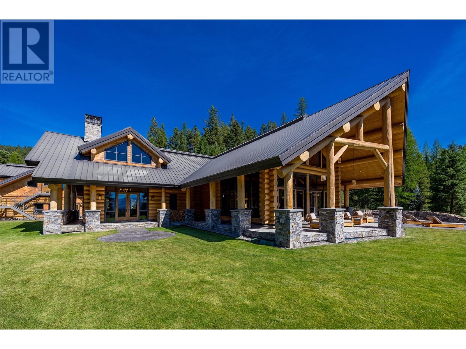  585 Beaver Creek Road, Beaverdell