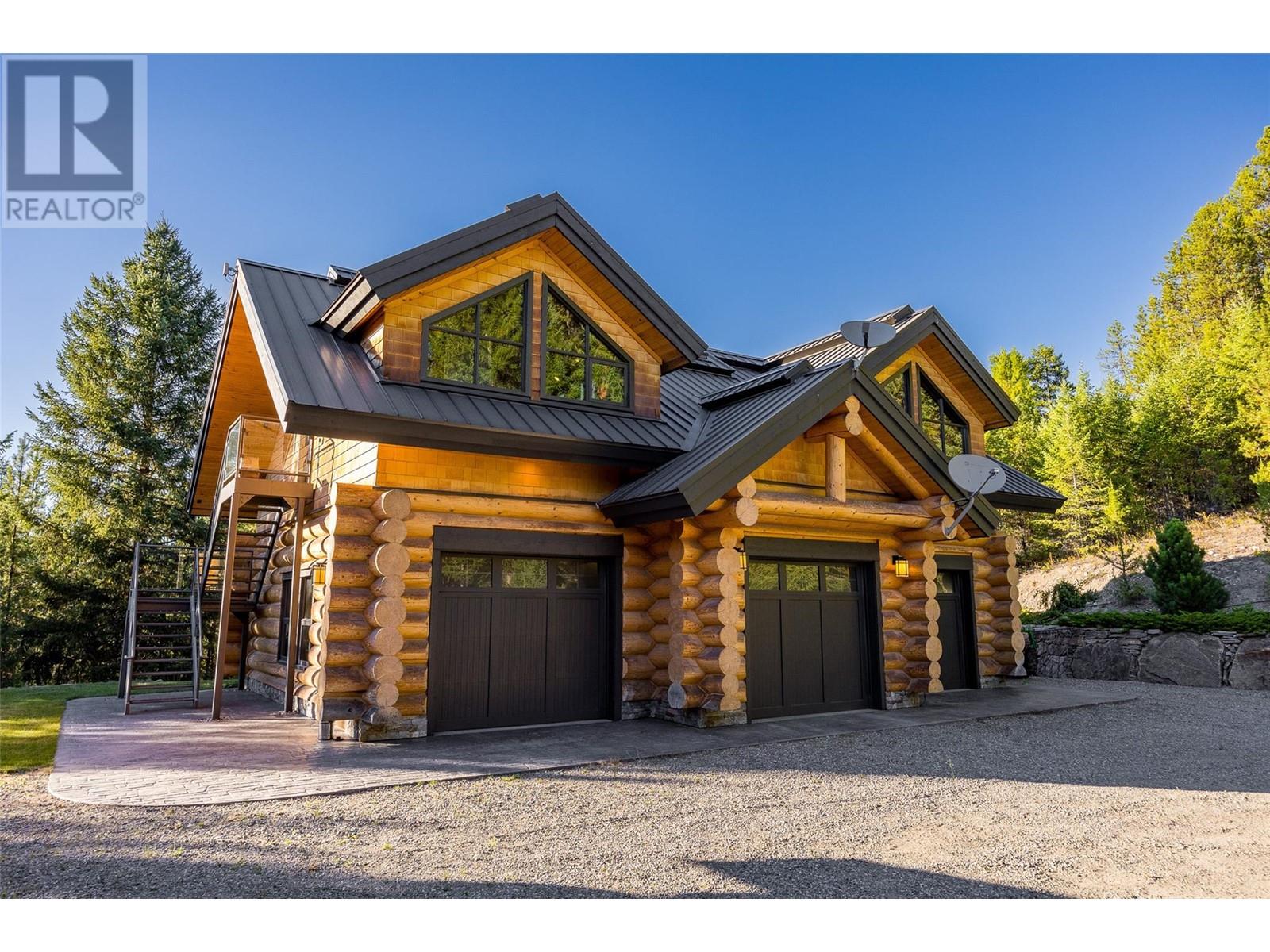  585 Beaver Creek Road, Beaverdell