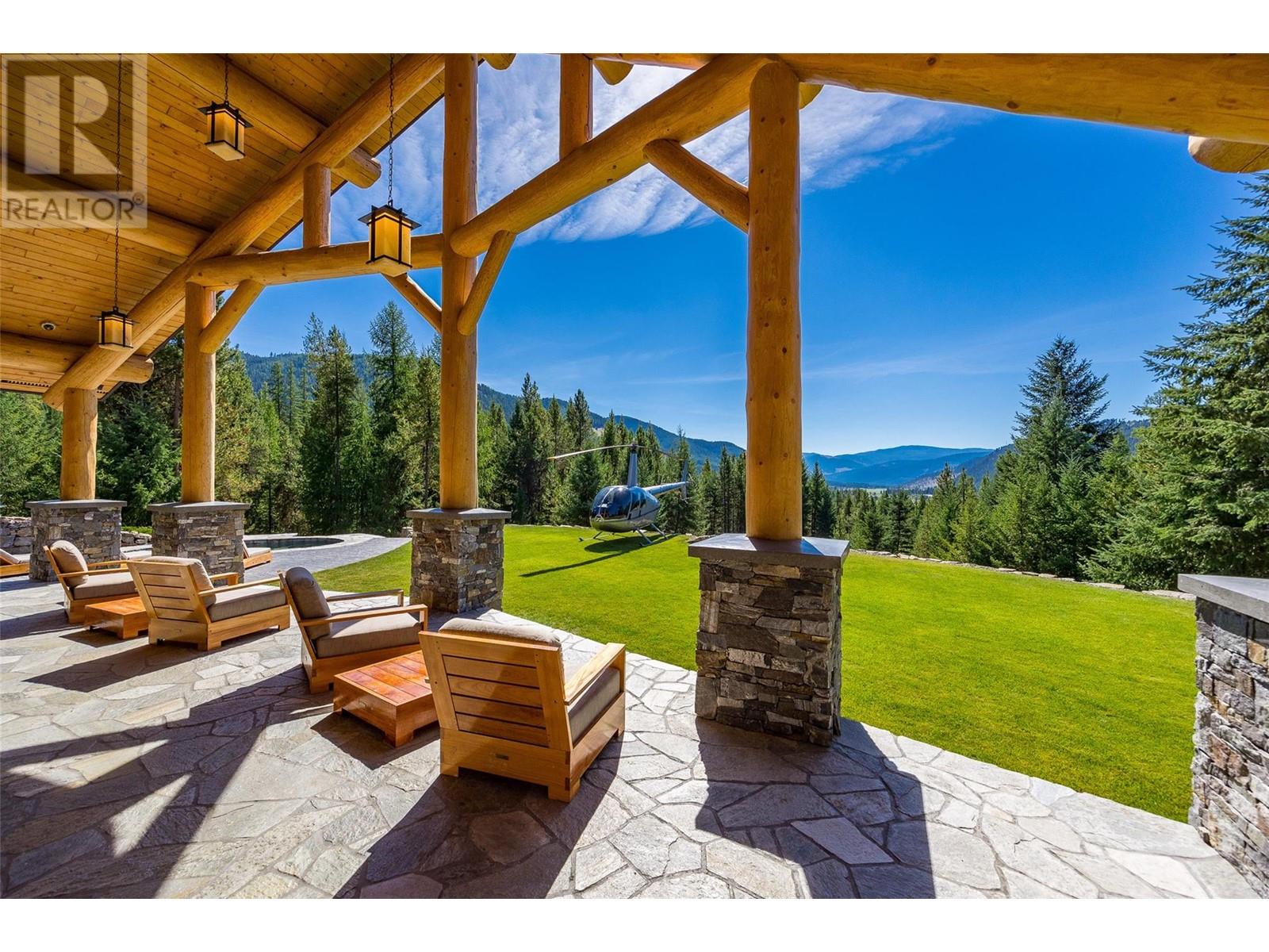  585 Beaver Creek Road, Beaverdell