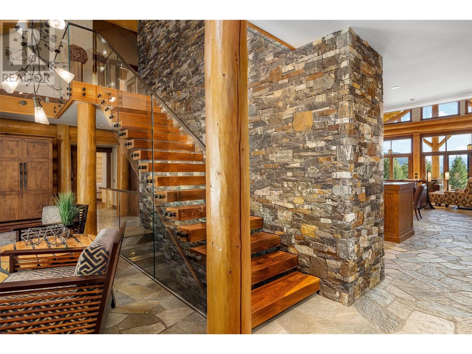  585 Beaver Creek Road, Beaverdell