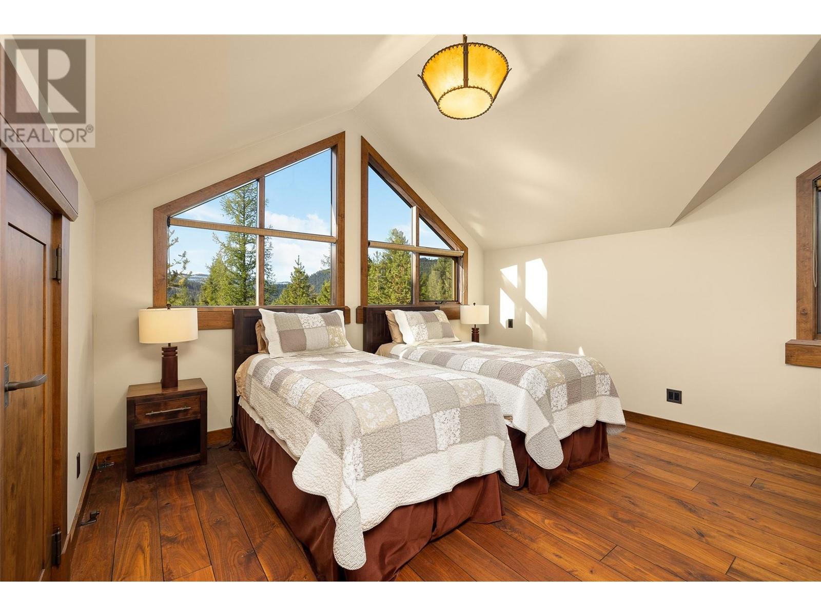  585 Beaver Creek Road, Beaverdell