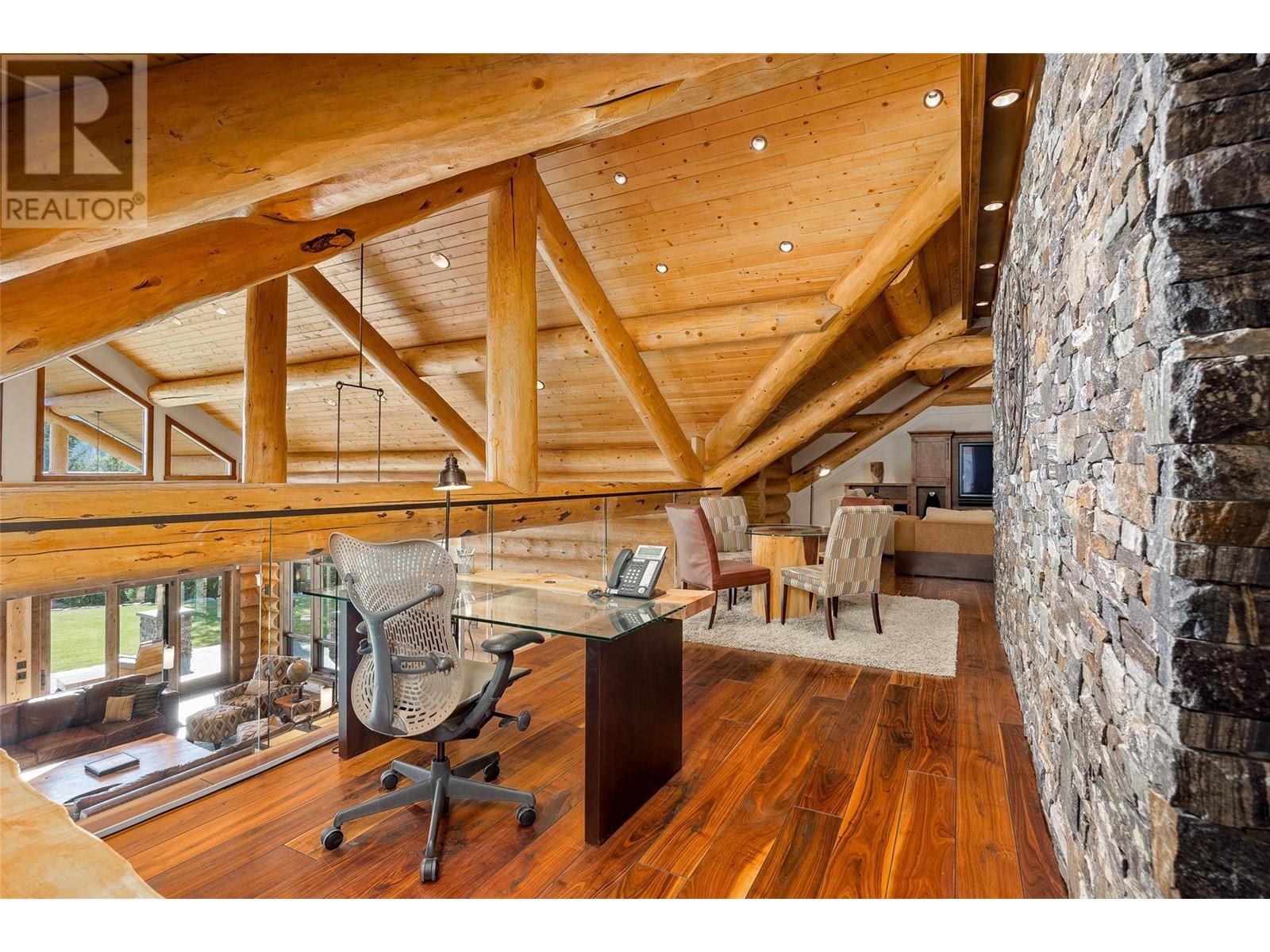  585 Beaver Creek Road, Beaverdell