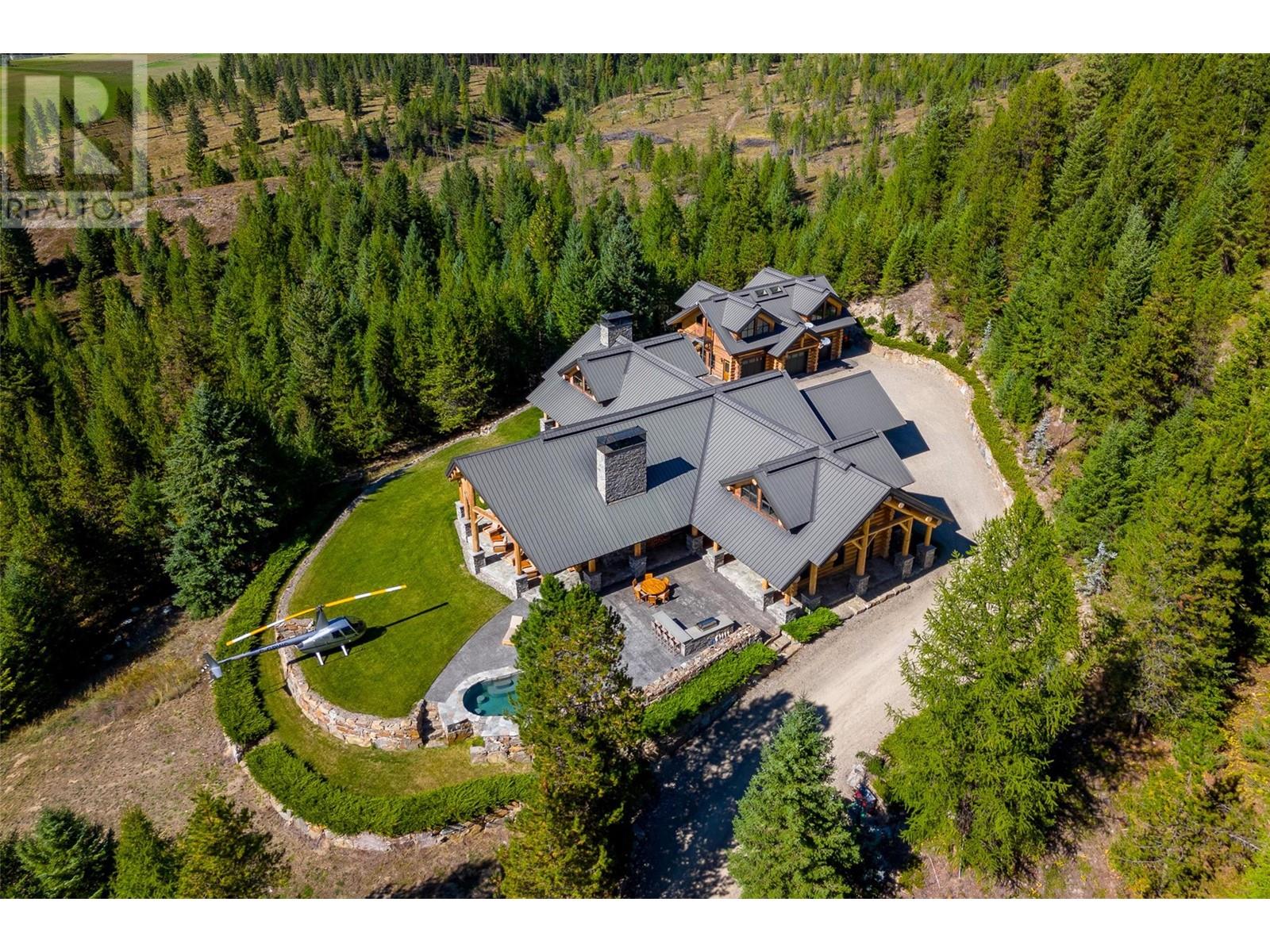  585 Beaver Creek Road, Beaverdell