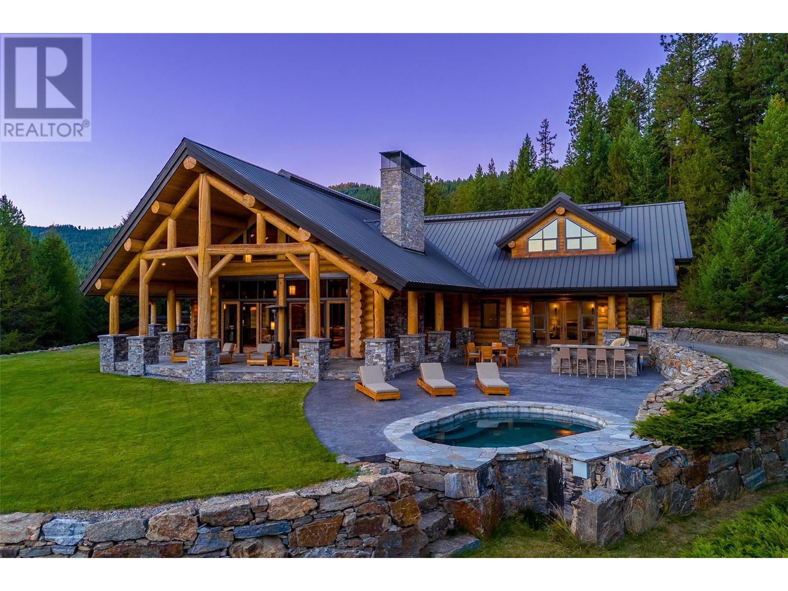  585 Beaver Creek Road, Beaverdell