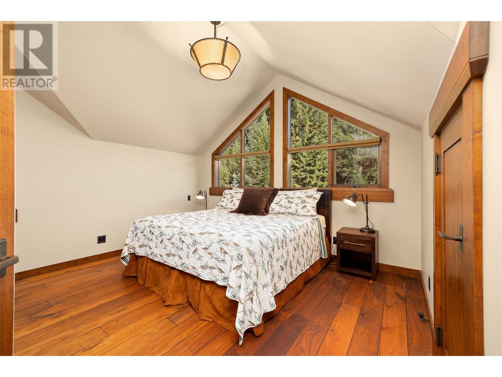  585 Beaver Creek Road, Beaverdell