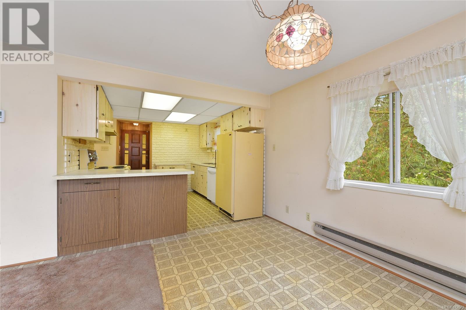  223 Mariners Way, Mayne Island
