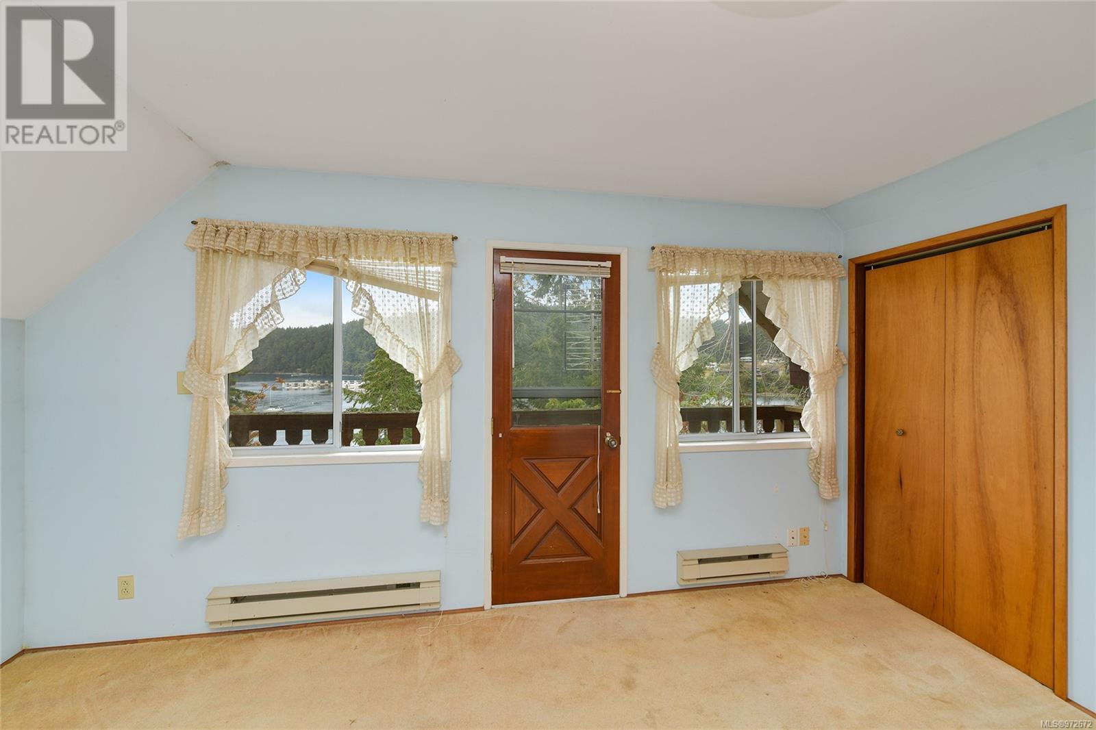  223 Mariners Way, Mayne Island