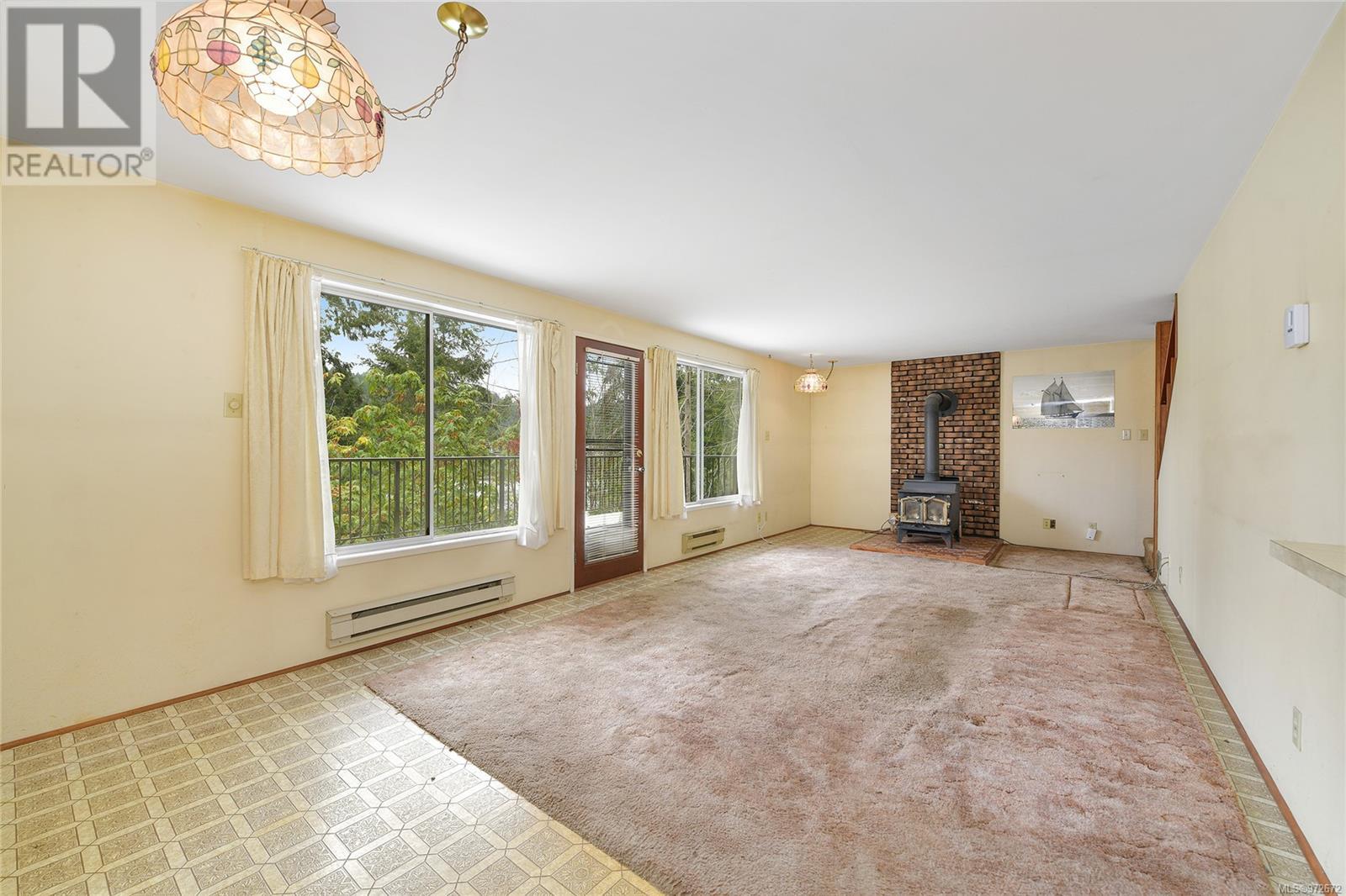  223 Mariners Way, Mayne Island