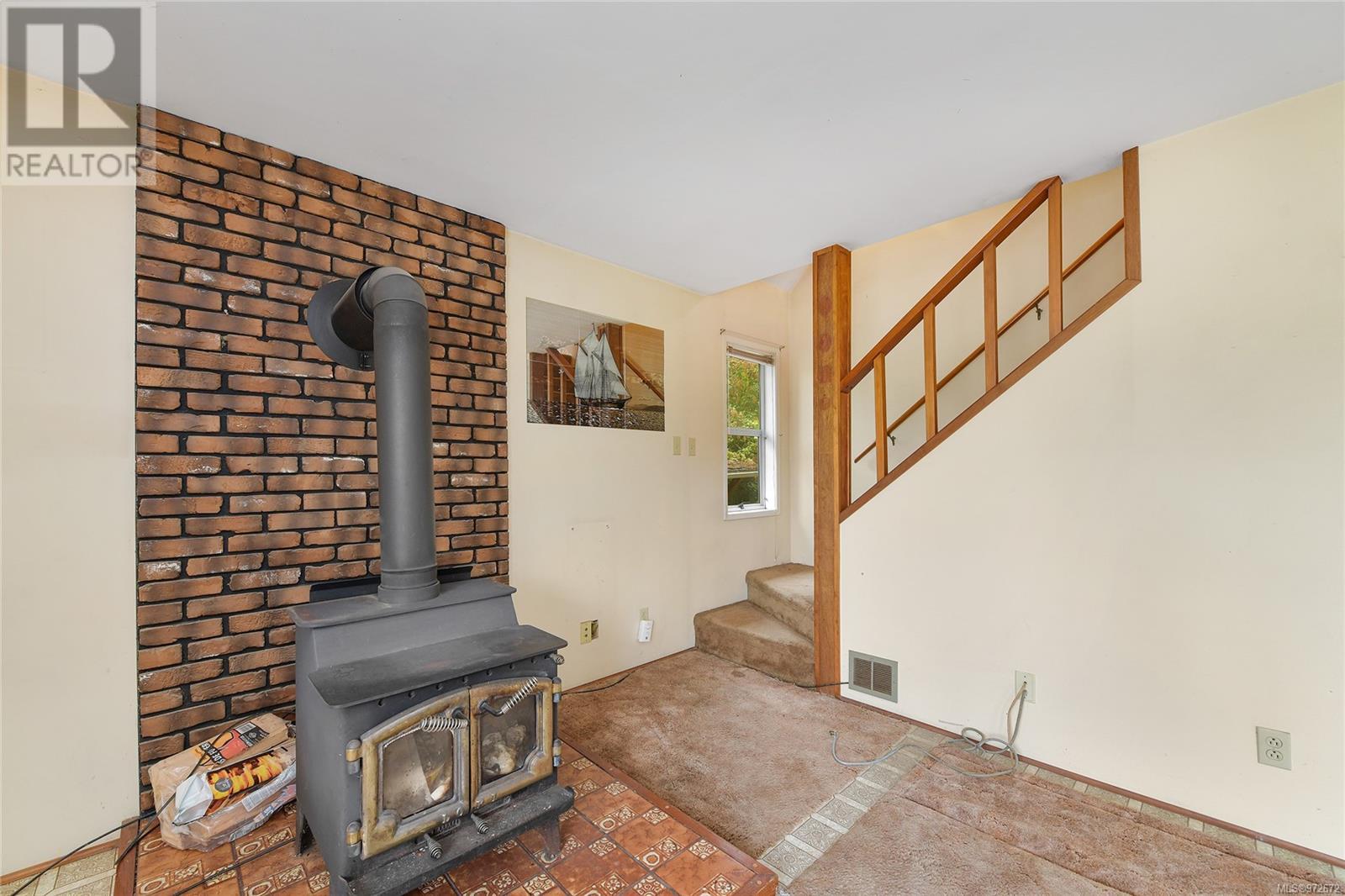  223 Mariners Way, Mayne Island
