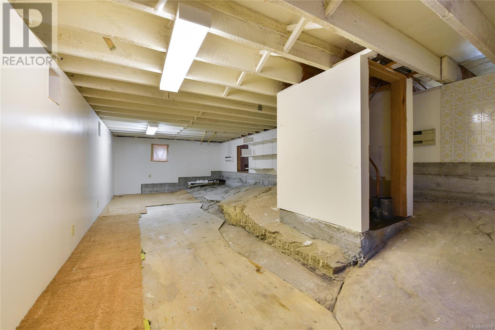  223 Mariners Way, Mayne Island
