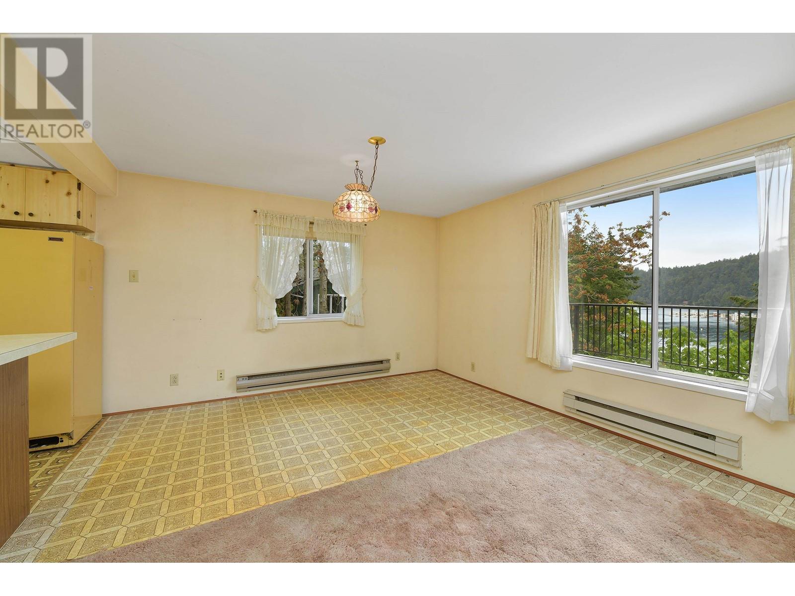 223 MARINERS WAY, Mayne Island