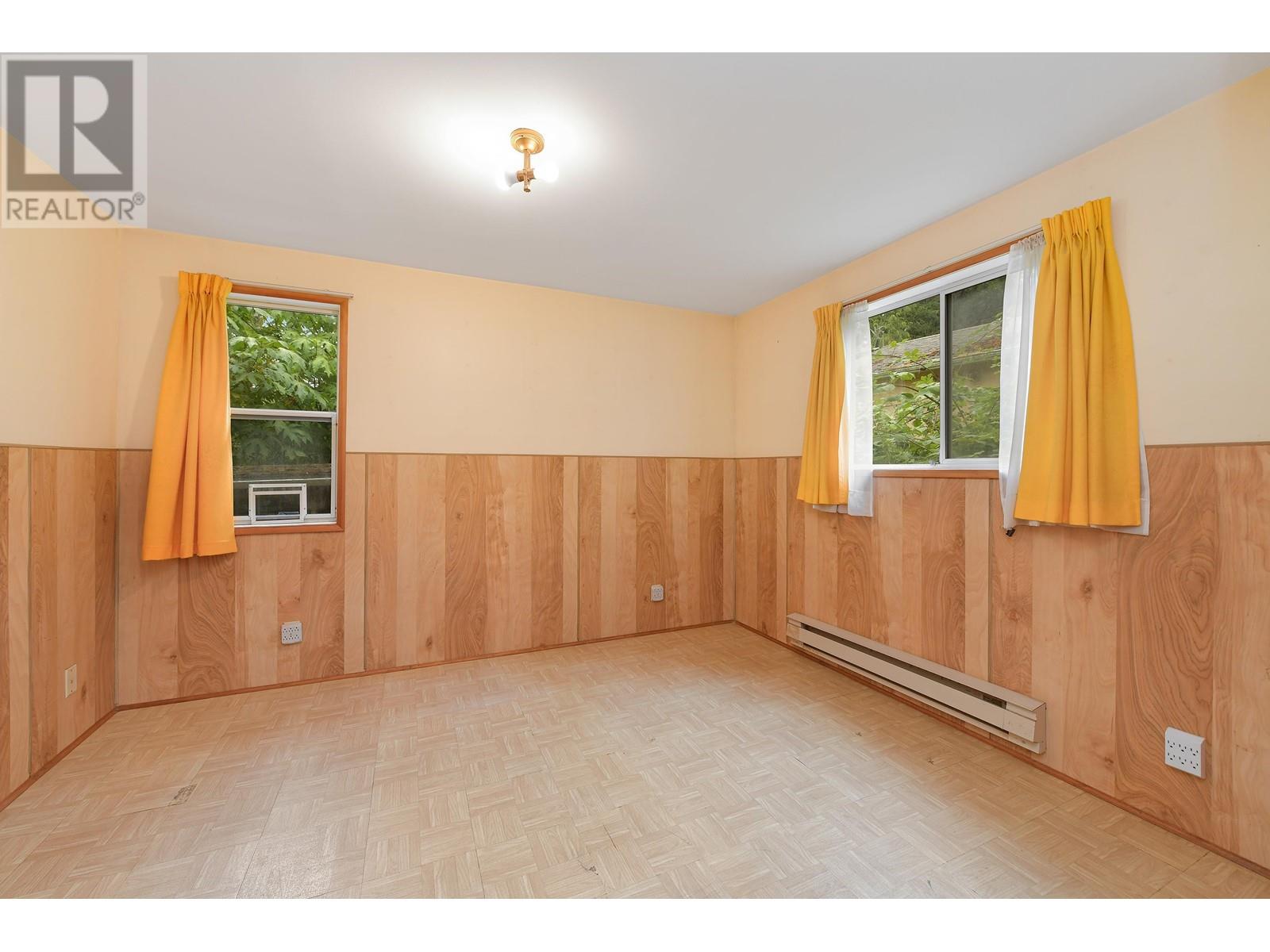 223 MARINERS WAY, Mayne Island
